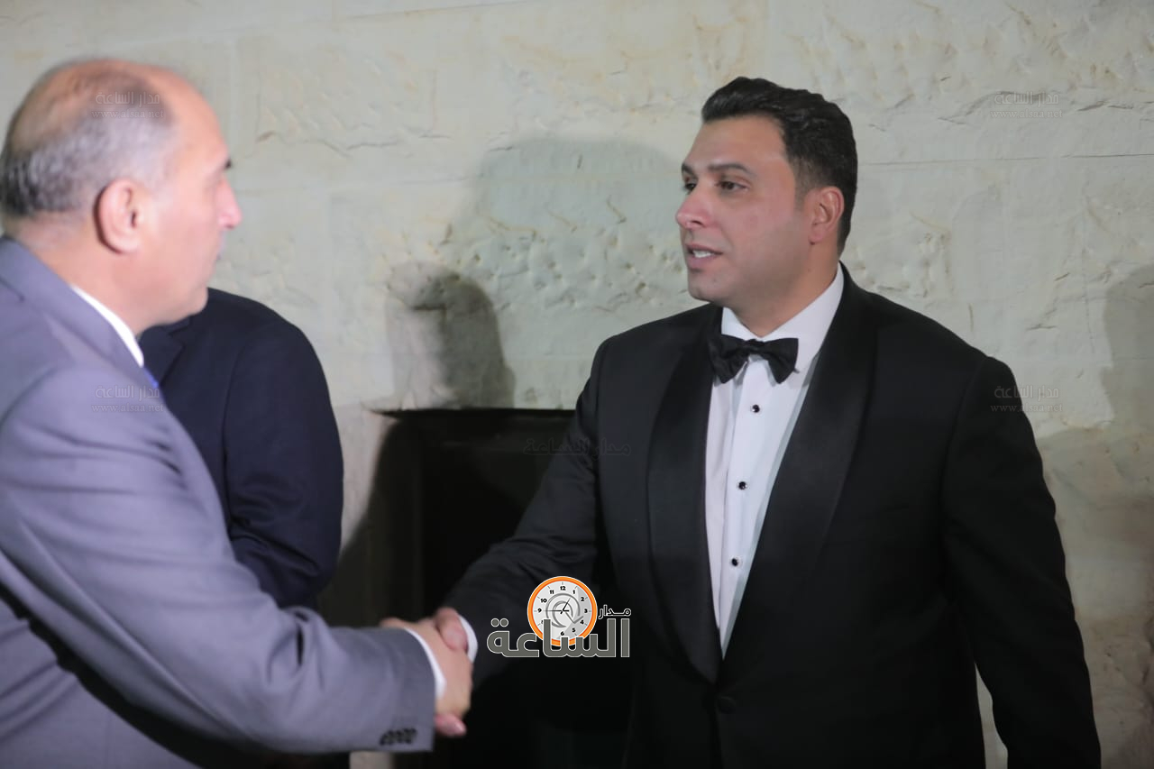 Madar Al-Saa Images 0.7573250672916645