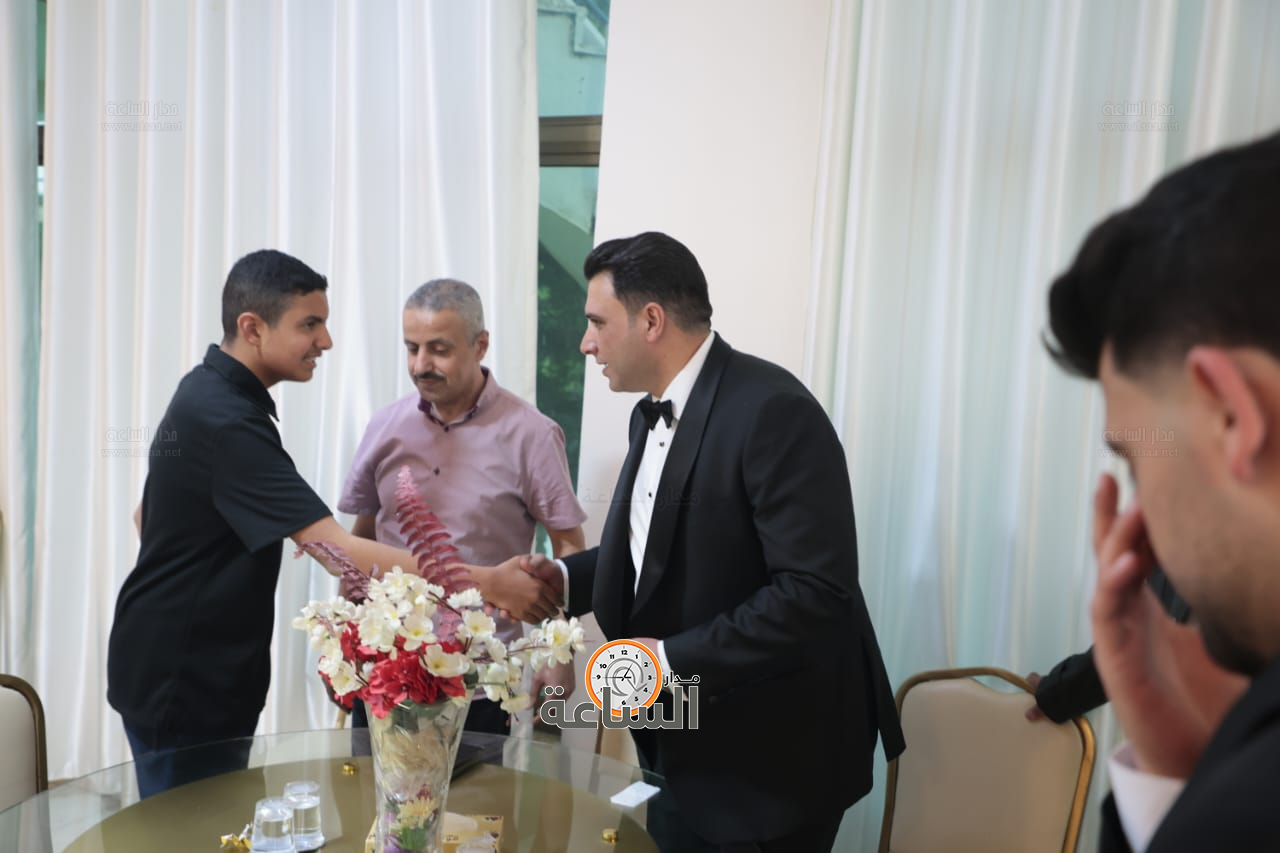 Madar Al-Saa Images 0.9748786471032205