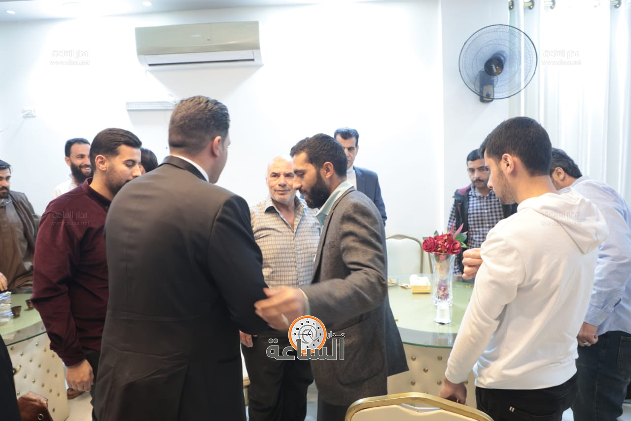 Madar Al-Saa Images 0.38489103254525414