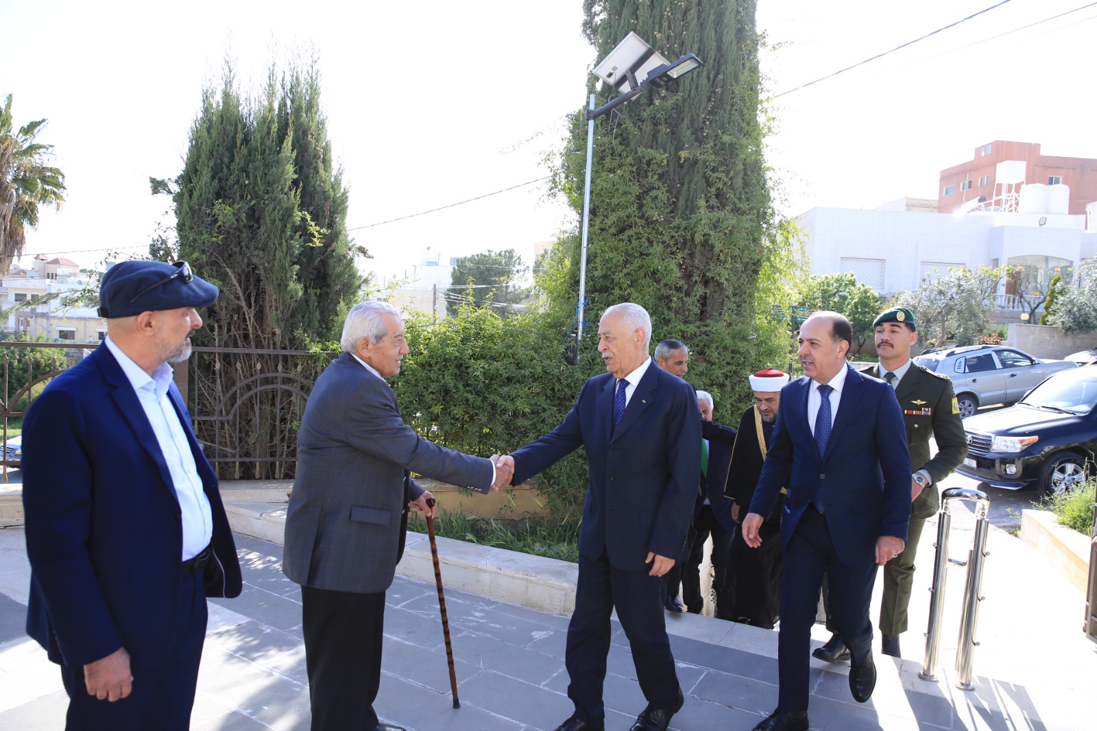 Madar Al-Saa Images 0.3163957669067554