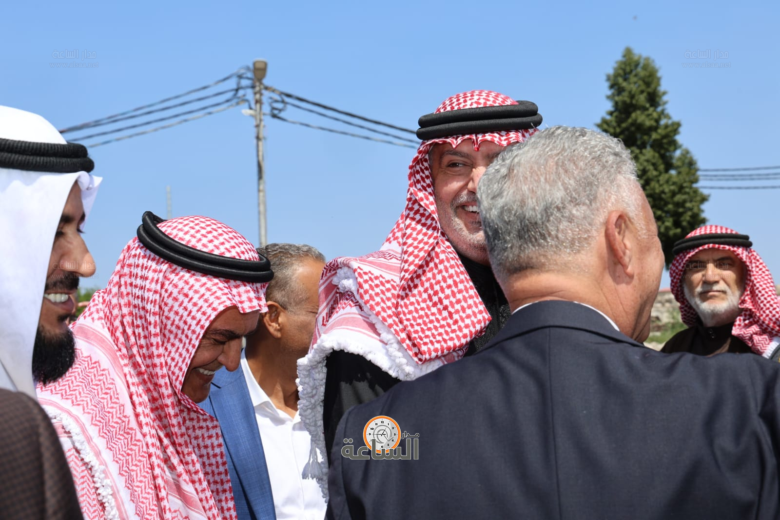 Madar Al-Saa Images 0.4342228566403894