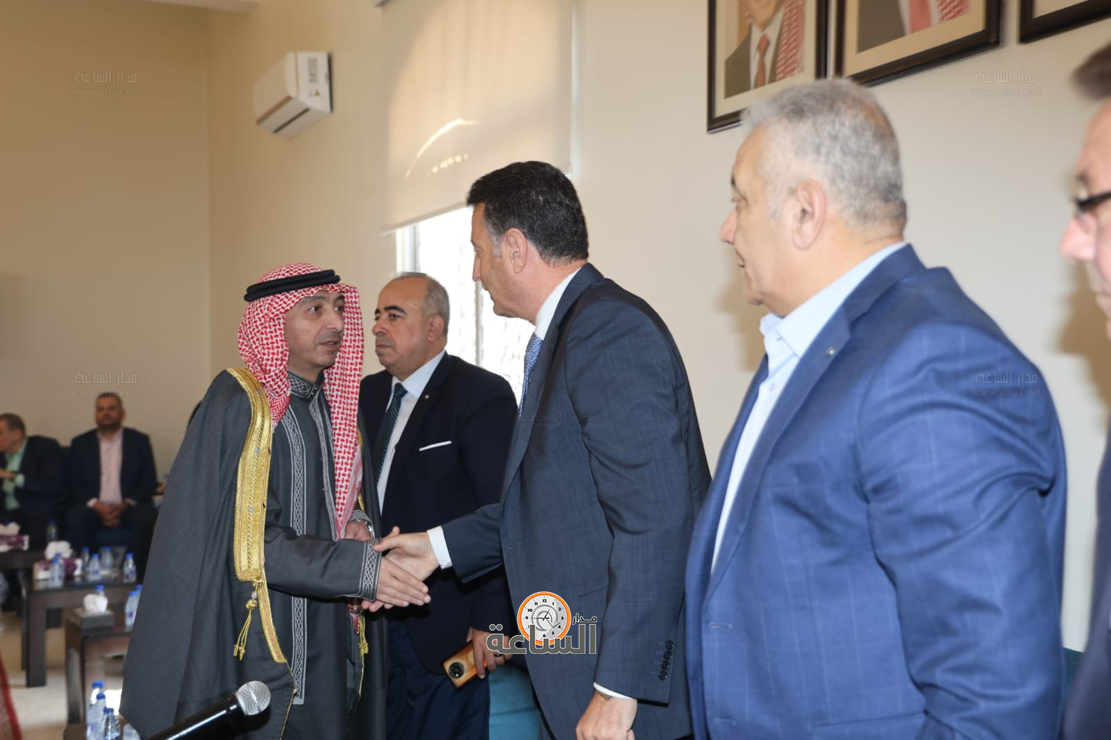 Madar Al-Saa Images 0.23189731654823786