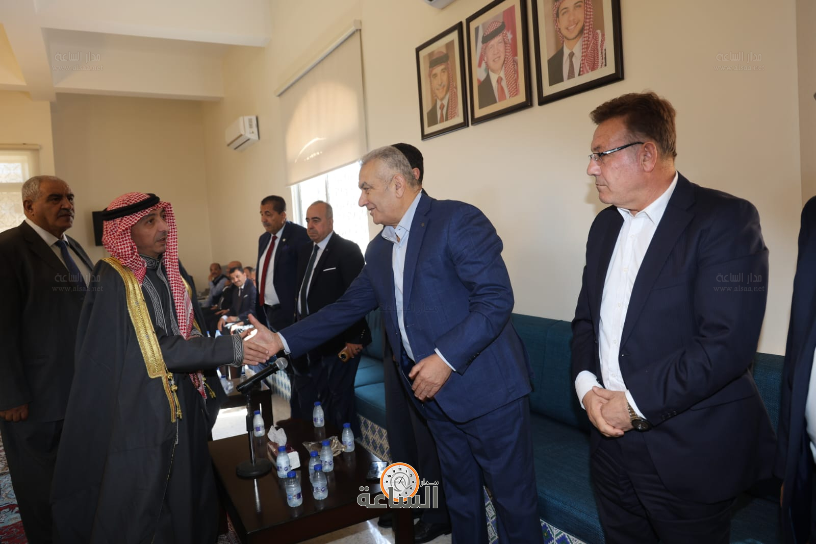 Madar Al-Saa Images 0.7330877911071398