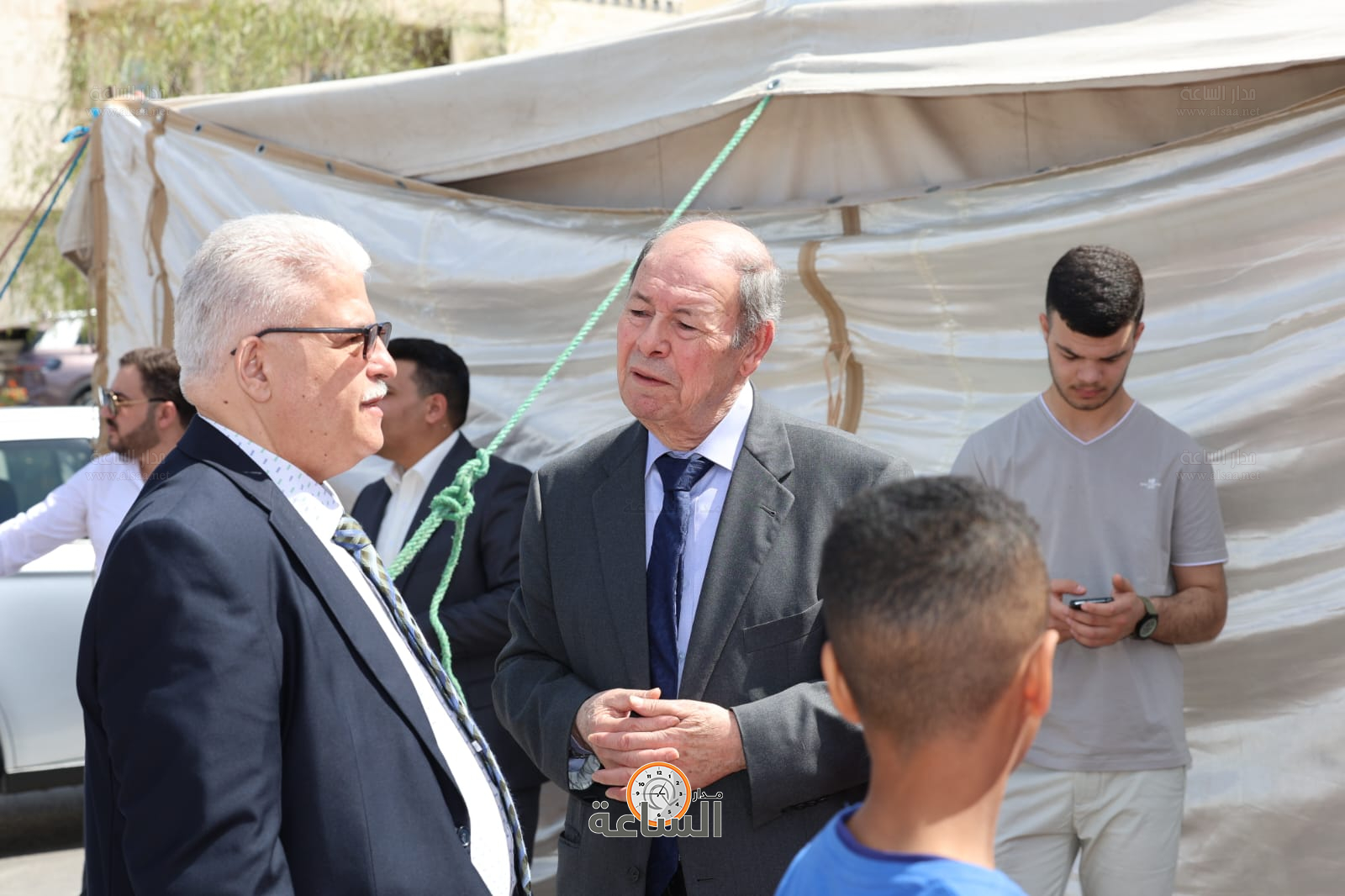 Madar Al-Saa Images 0.9832547371318925