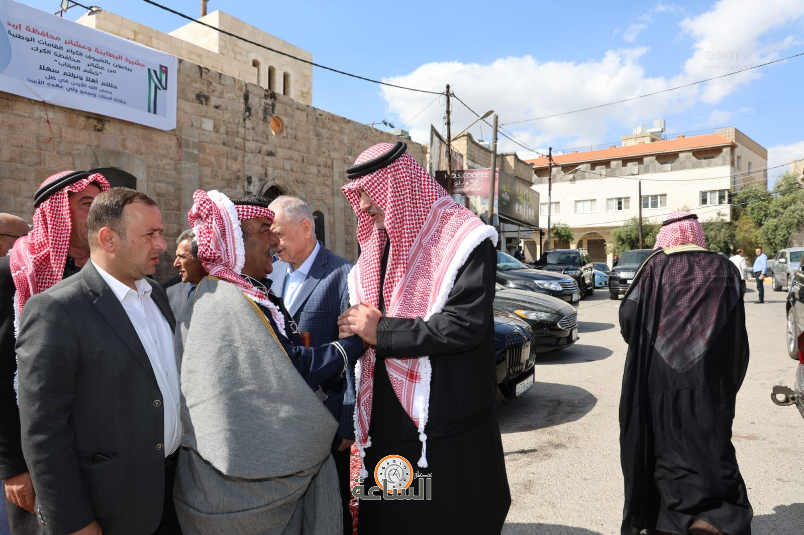 Madar Al-Saa Images 0.32441438377512366