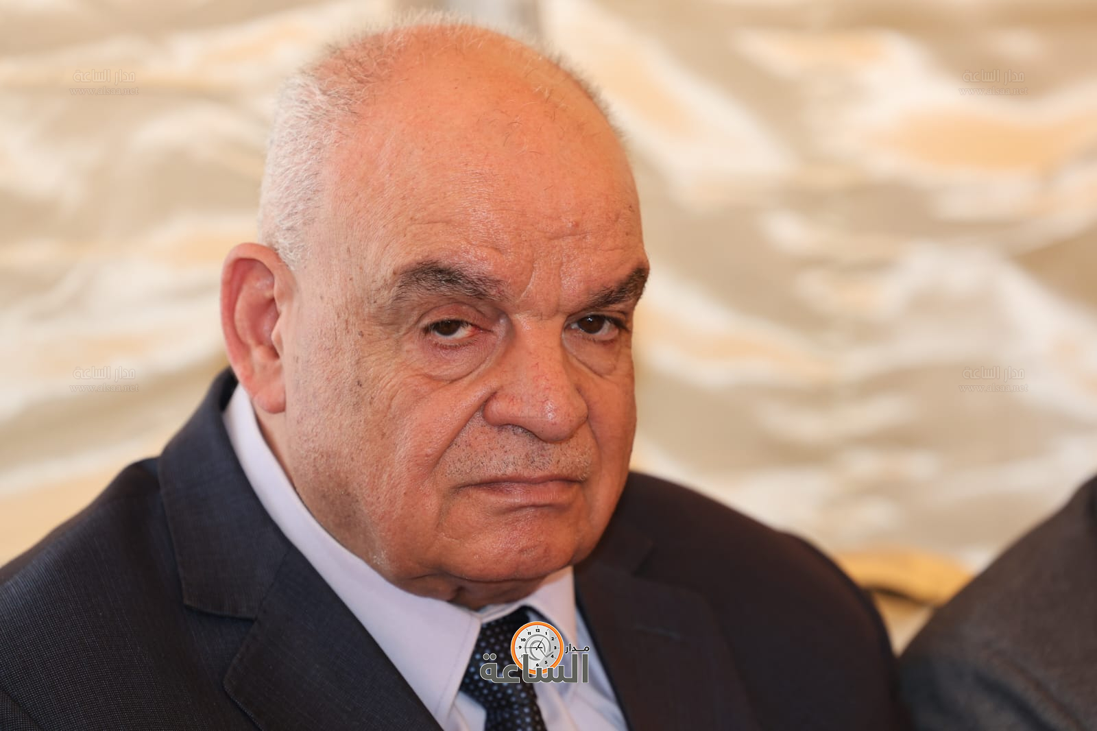 Madar Al-Saa Images 0.8850508359990188