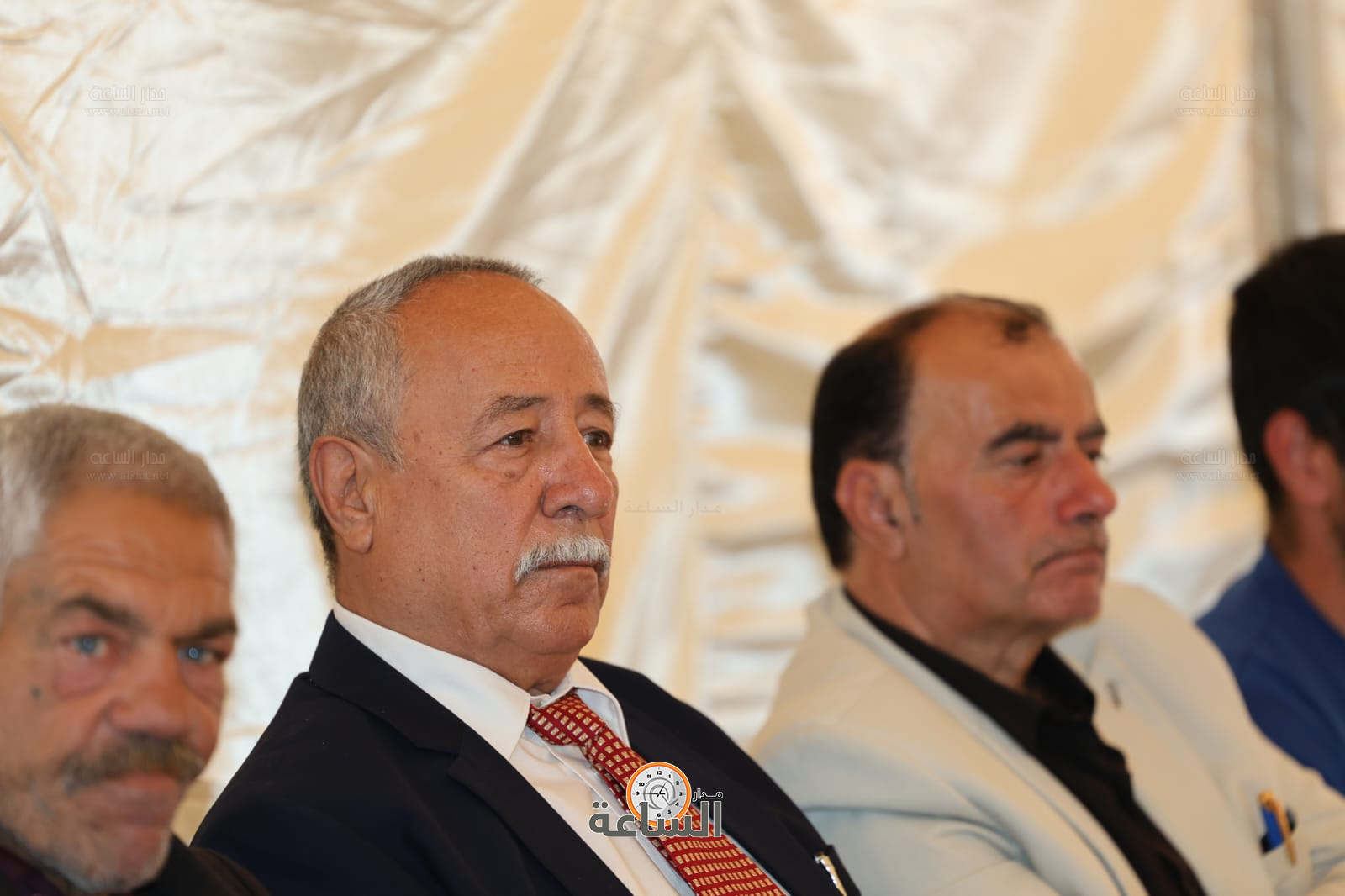 Madar Al-Saa Images 0.389469542977291