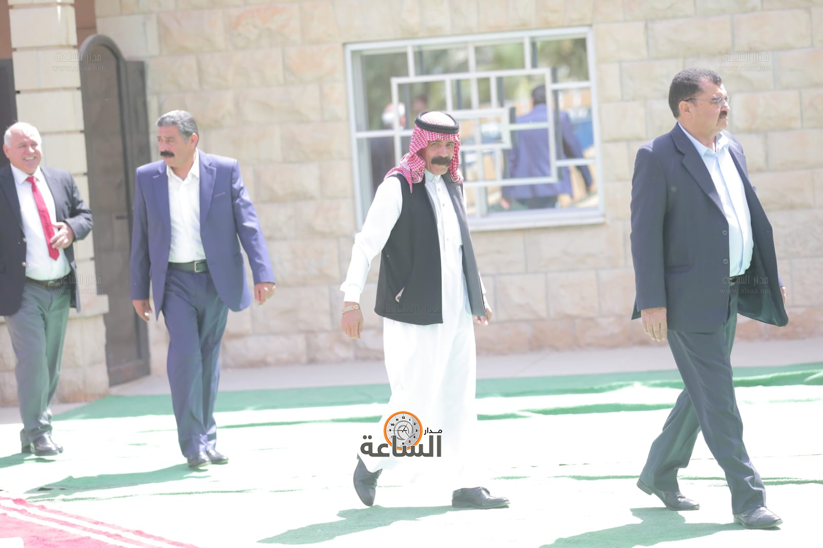 Madar Al-Saa Images 0.13537232432390978