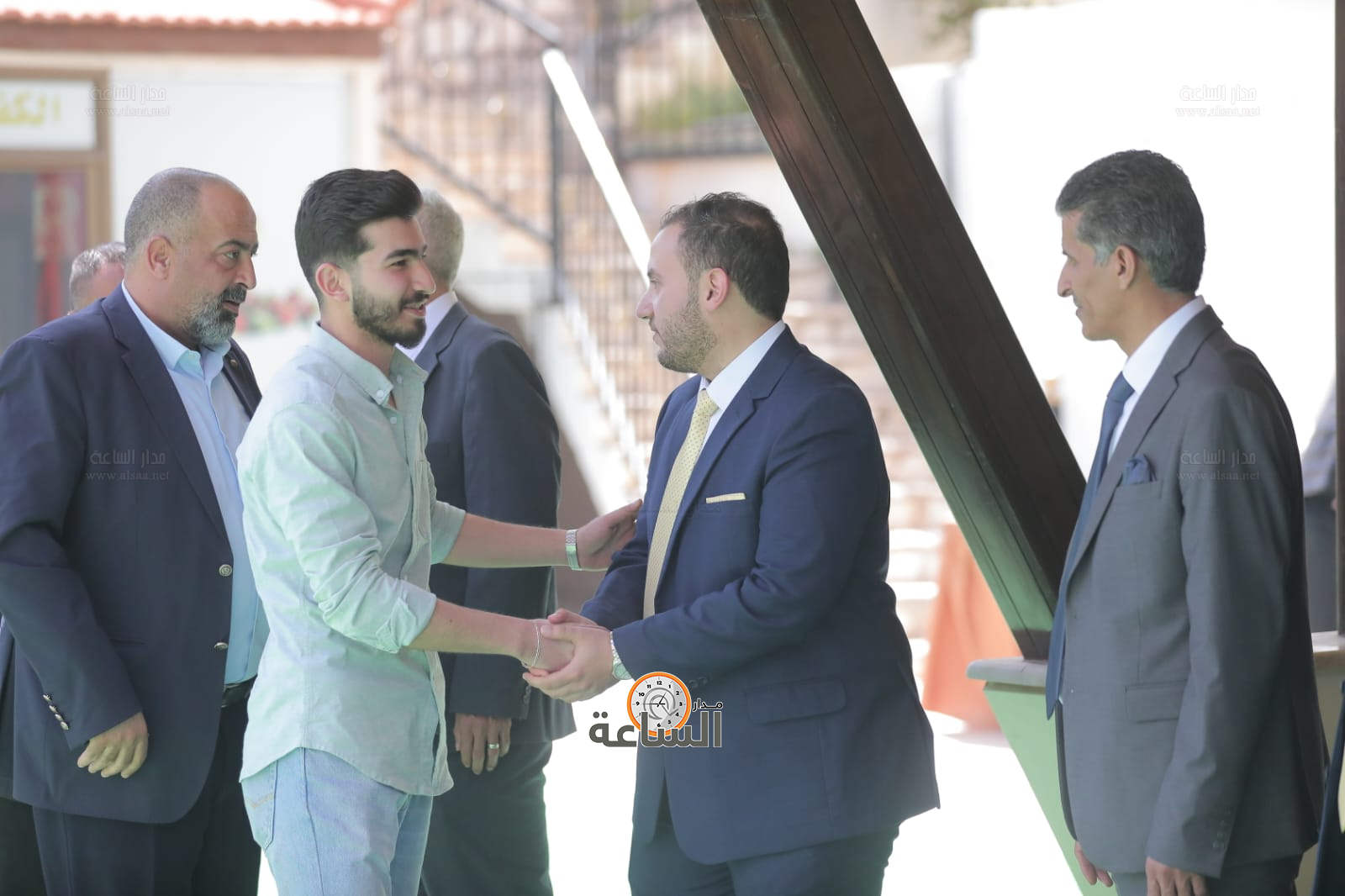 Madar Al-Saa Images 0.7624631127352144