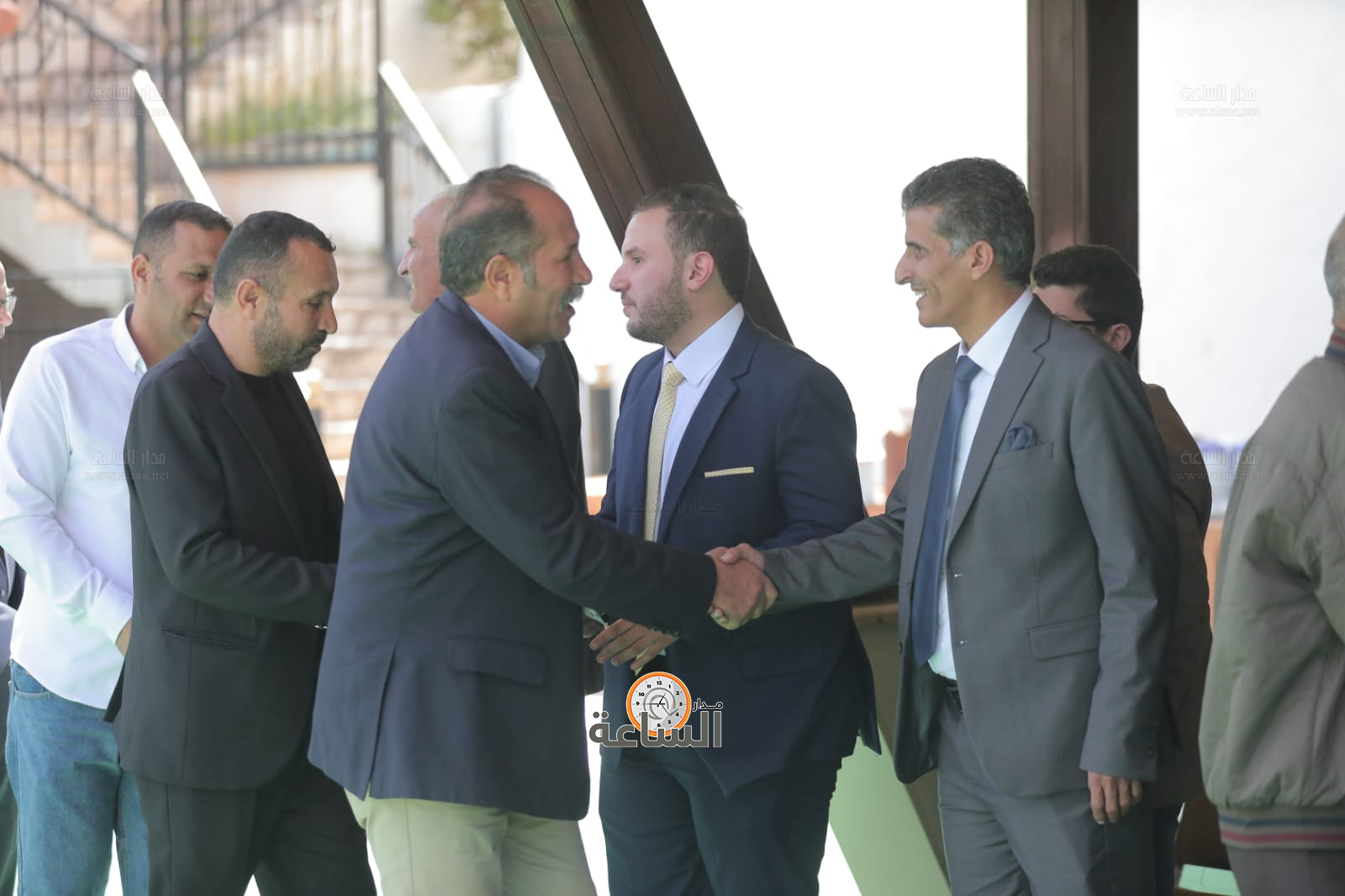 Madar Al-Saa Images 0.14122199604206243