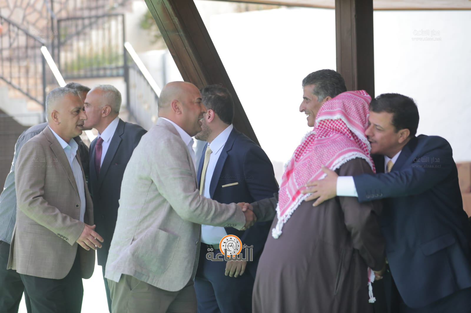 Madar Al-Saa Images 0.01621821165313353