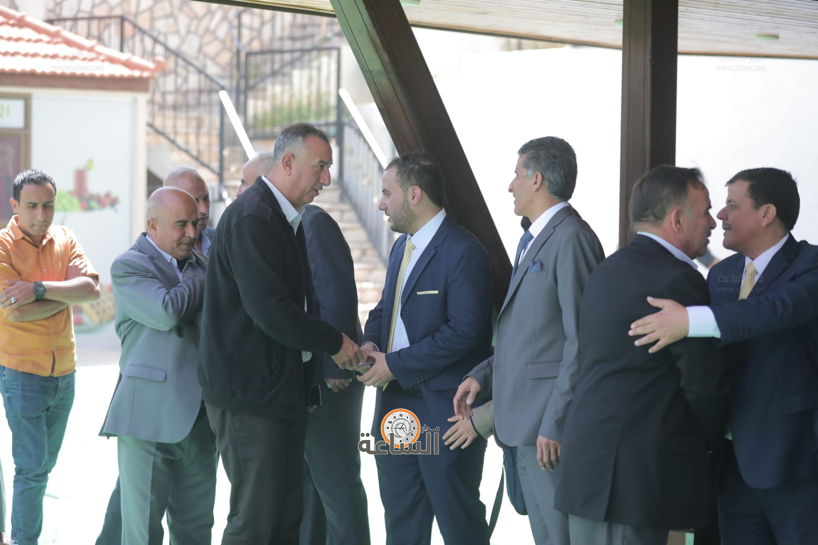 Madar Al-Saa Images 0.832873360480848