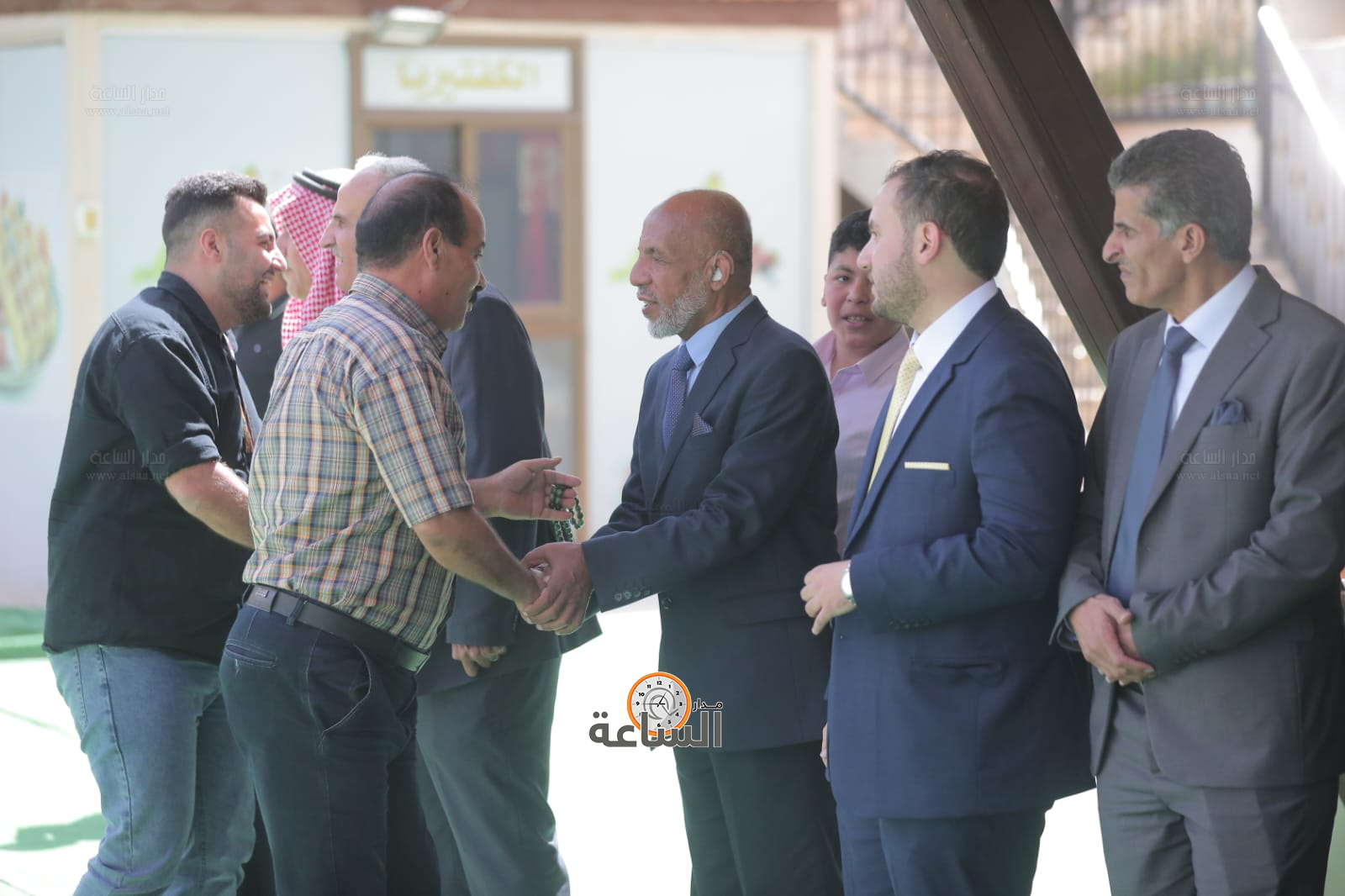 Madar Al-Saa Images 0.7238401828762329