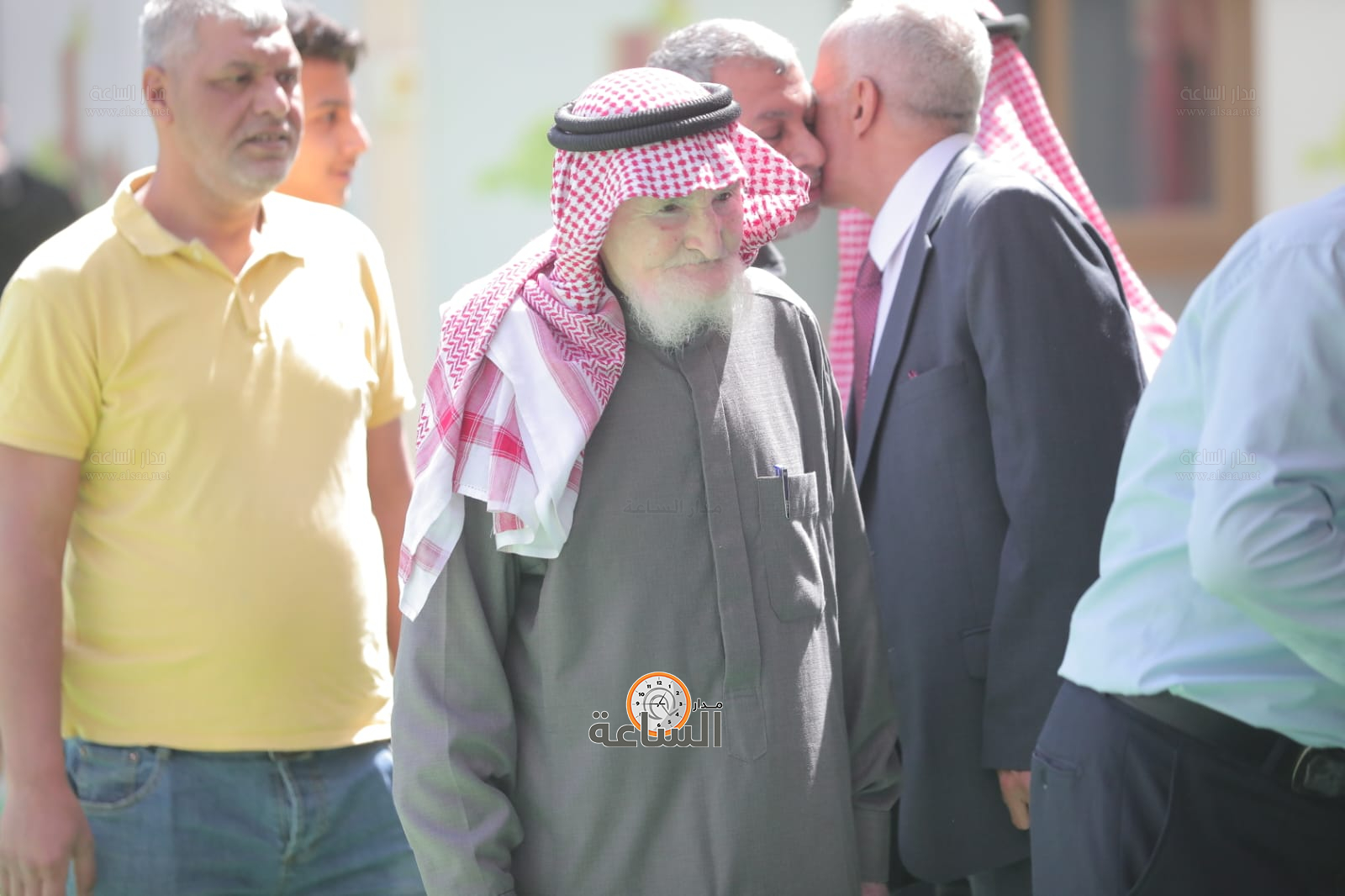 Madar Al-Saa Images 0.043049534726263605