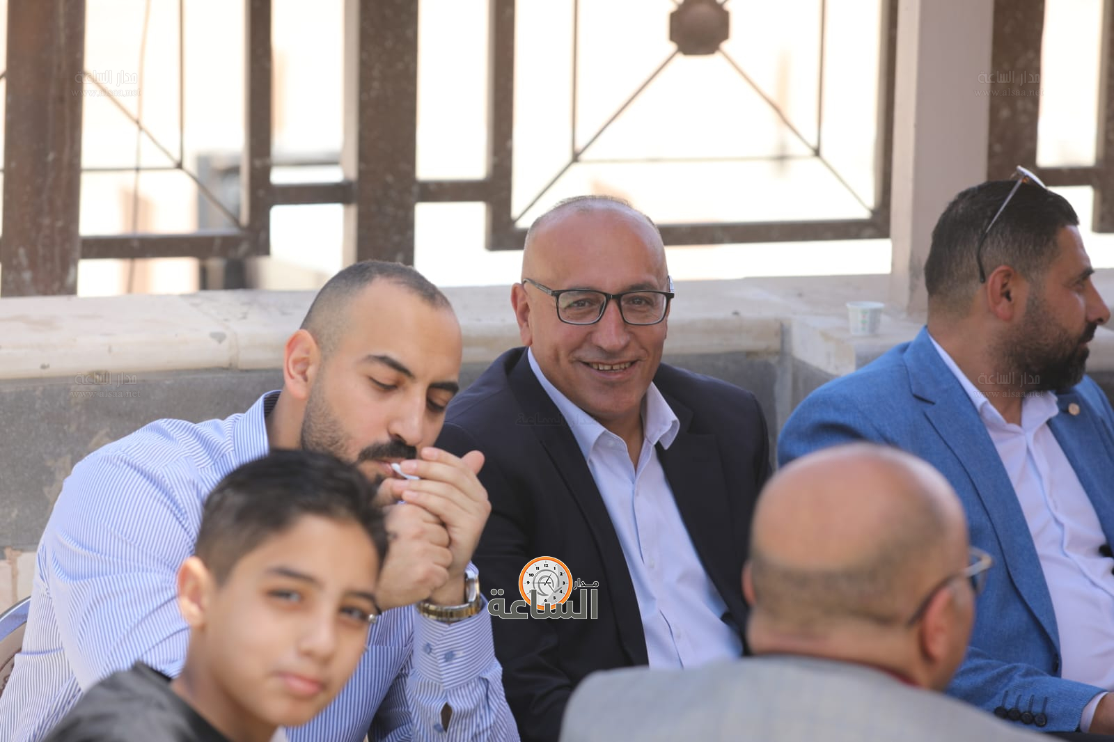 Madar Al-Saa Images 0.7612647126250227