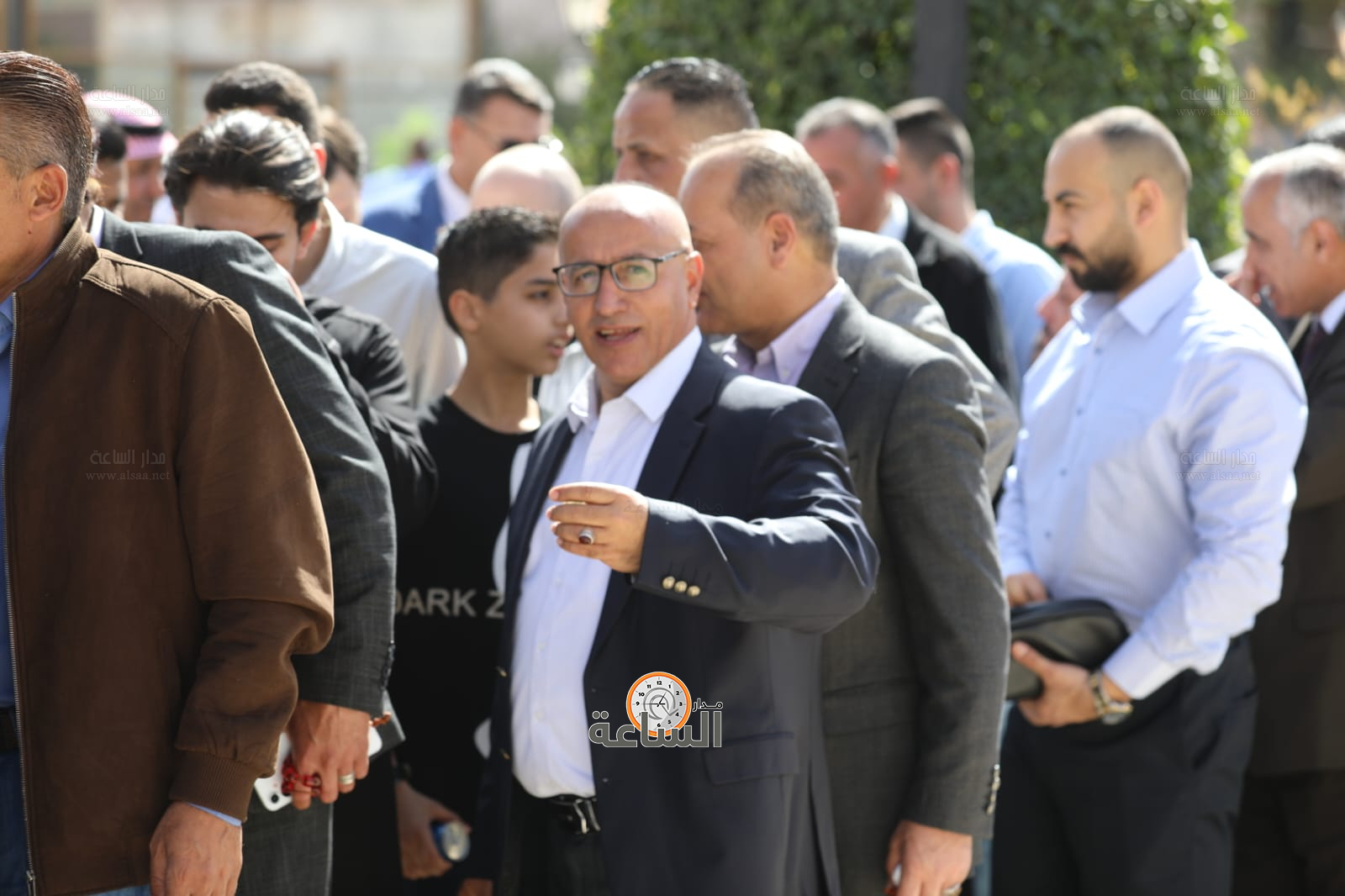 Madar Al-Saa Images 0.39377904815201026