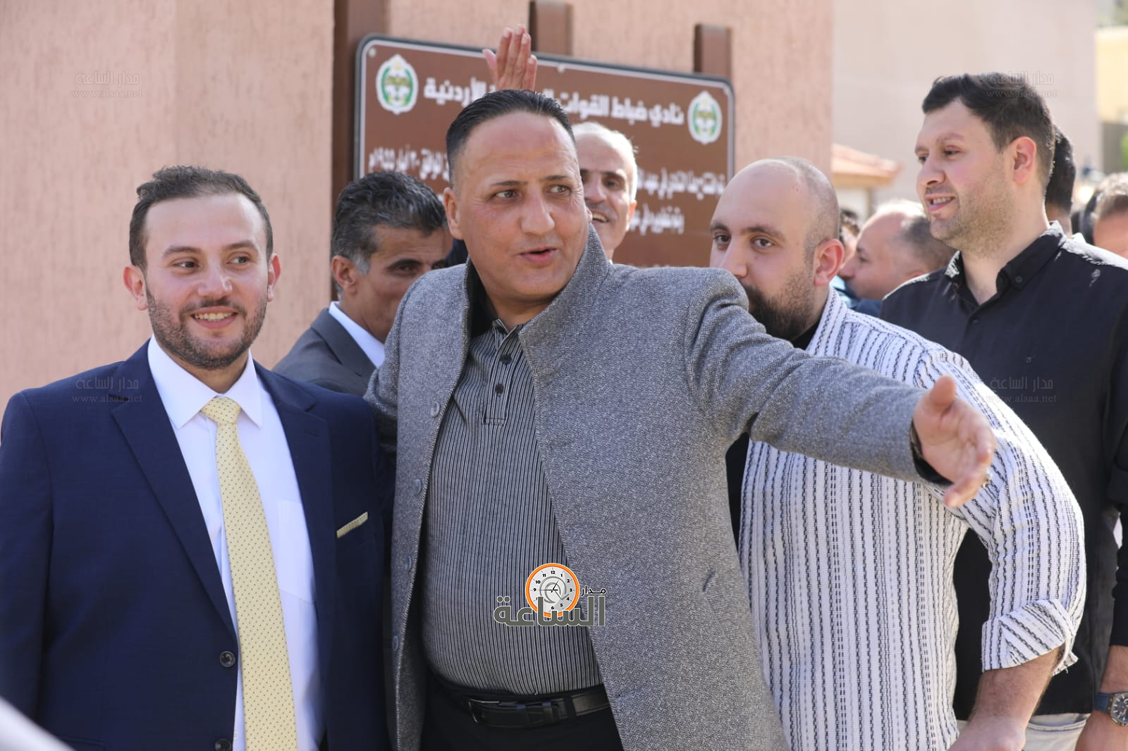 Madar Al-Saa Images 0.3728576023388399