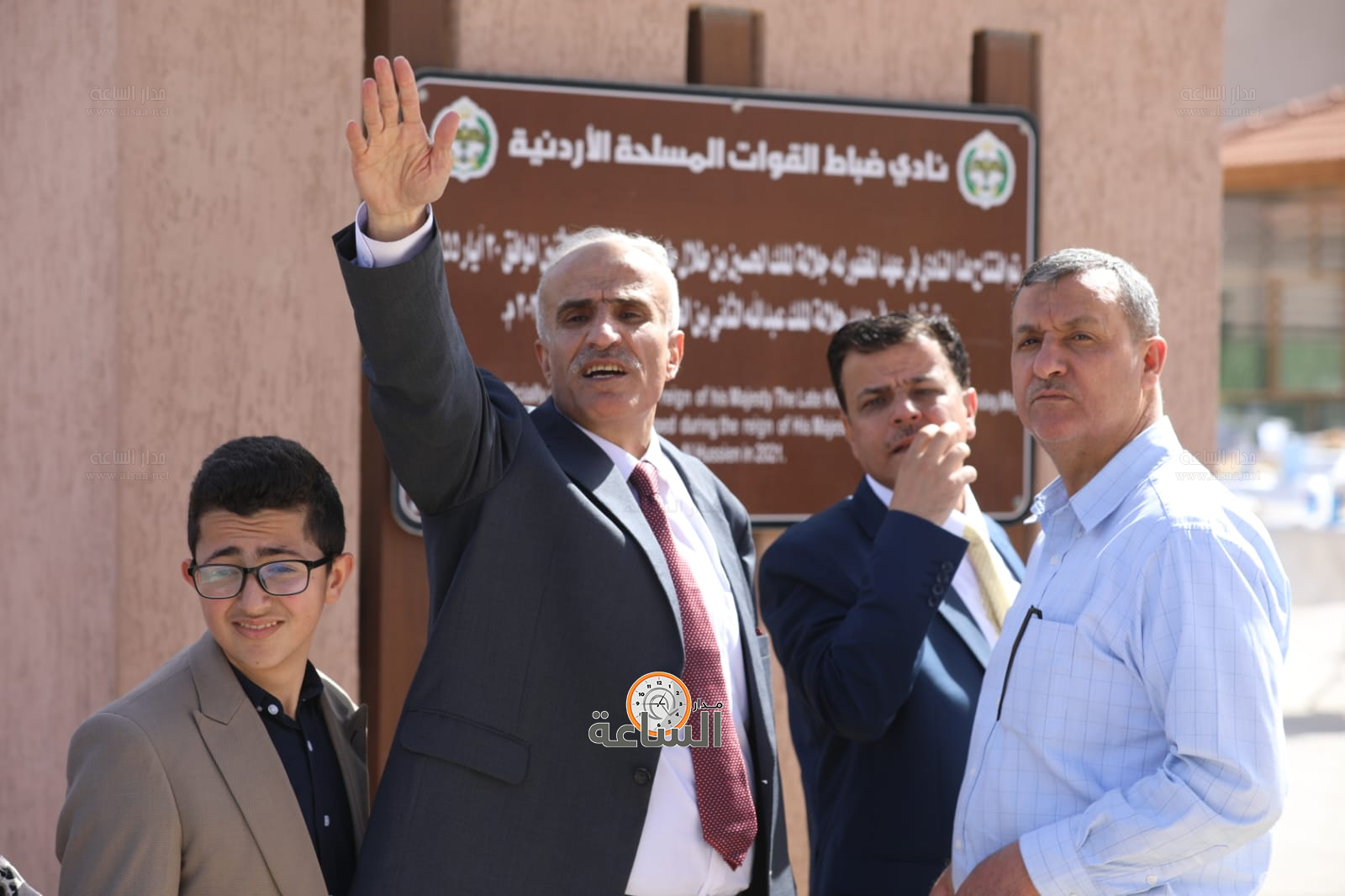 Madar Al-Saa Images 0.17055698687291443