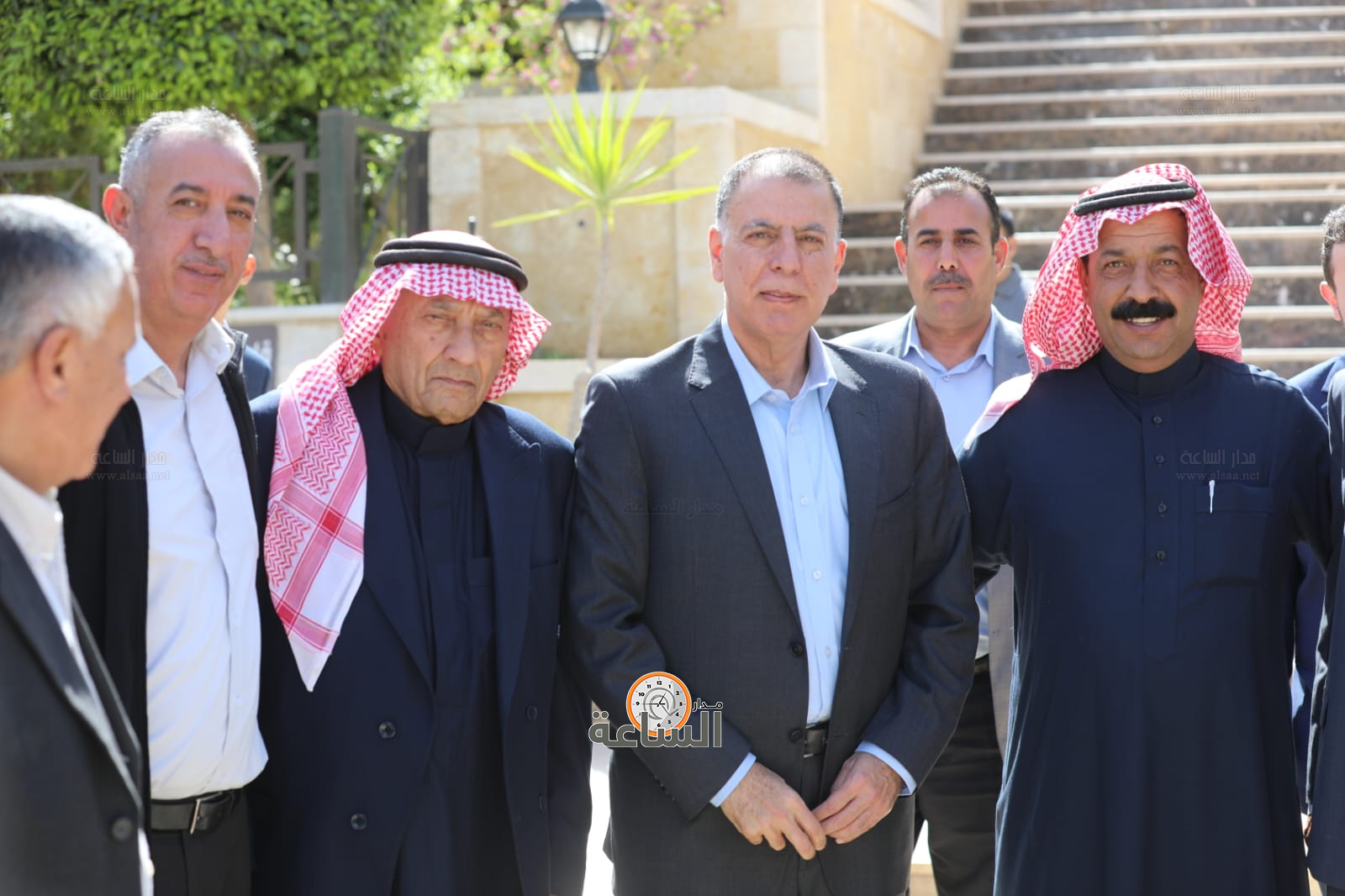 Madar Al-Saa Images 0.40088691047289027