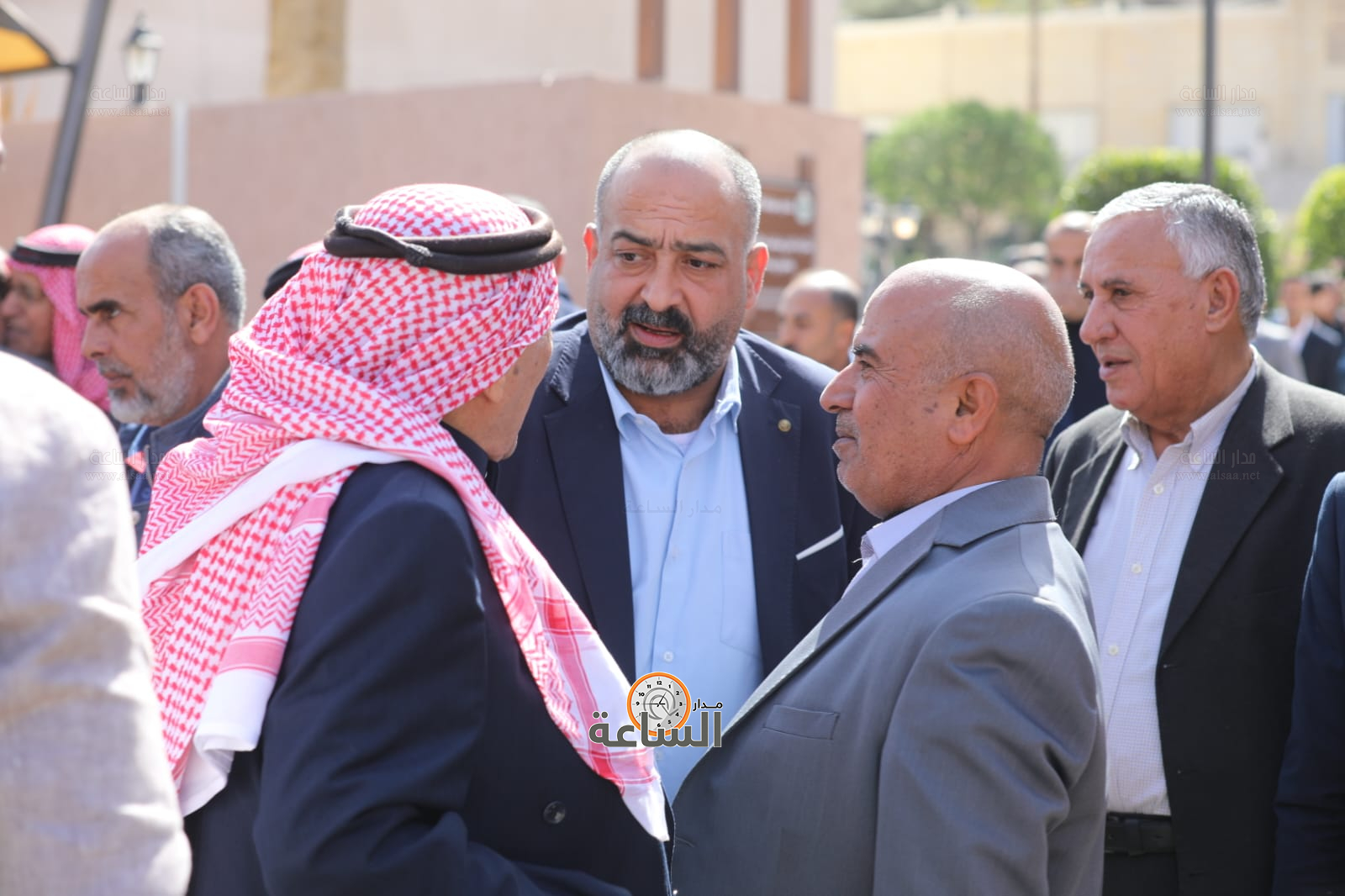 Madar Al-Saa Images 0.46047450956408875