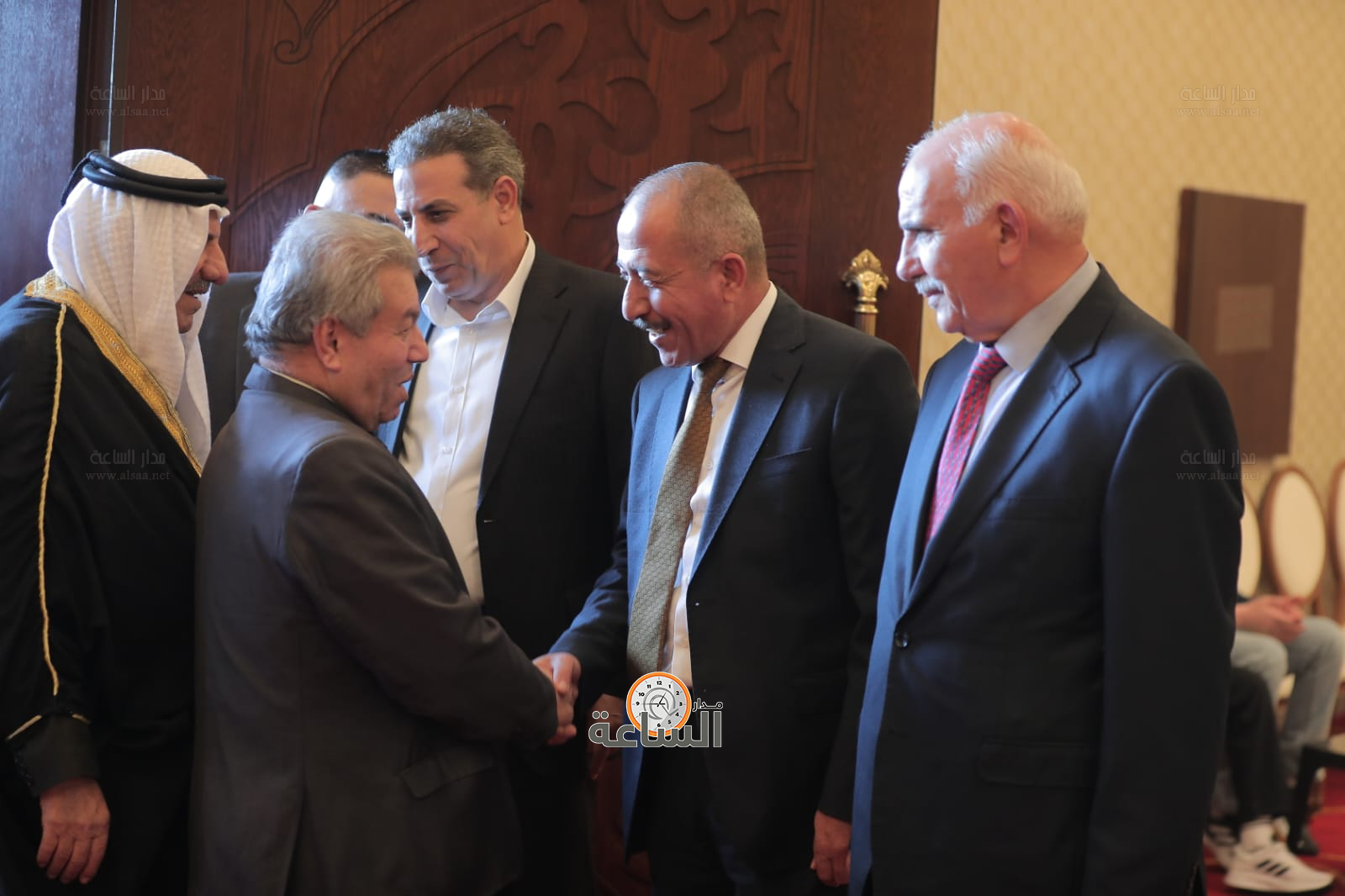 Madar Al-Saa Images 0.33916086414352464