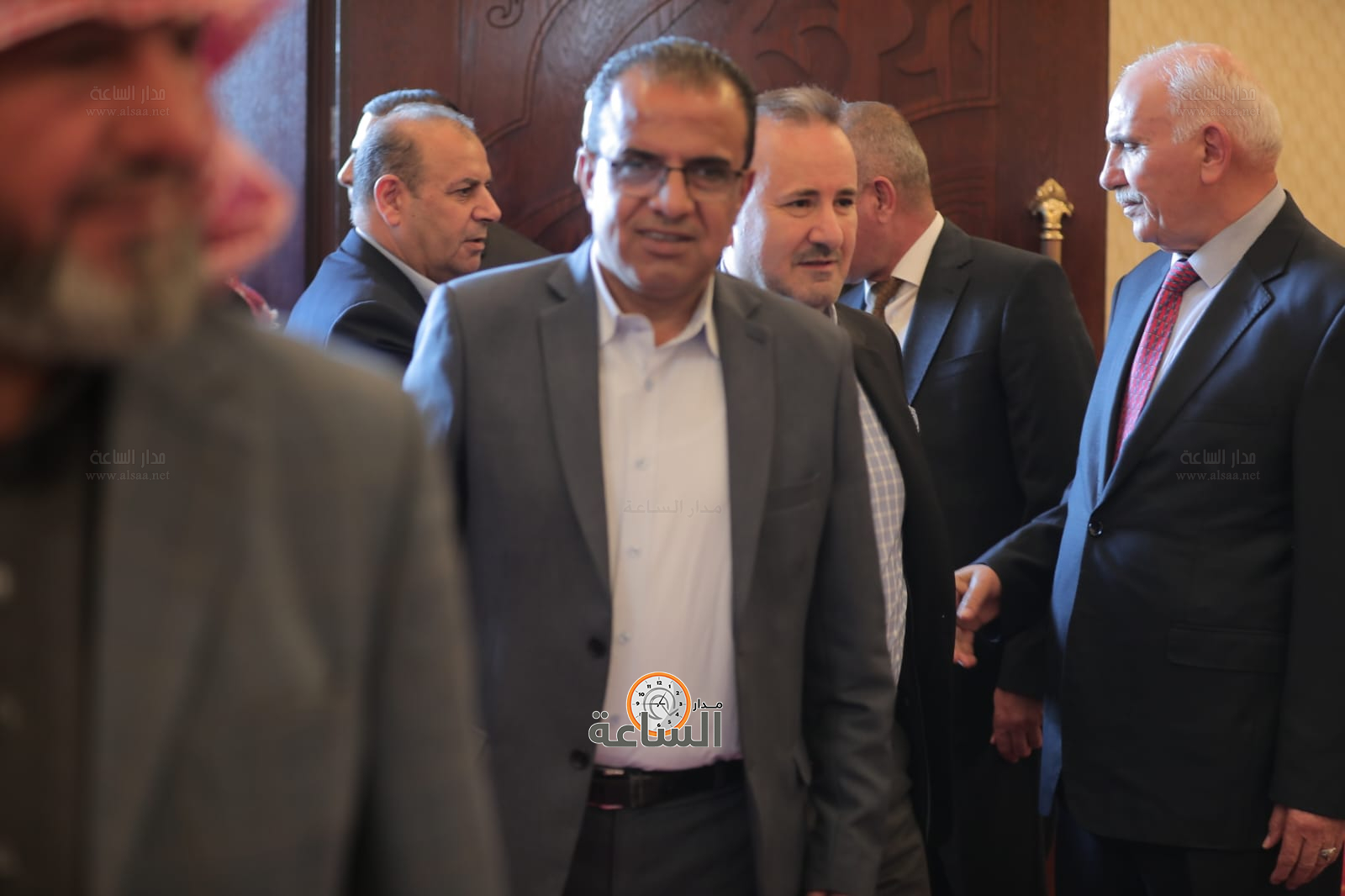 Madar Al-Saa Images 0.40601454069343834