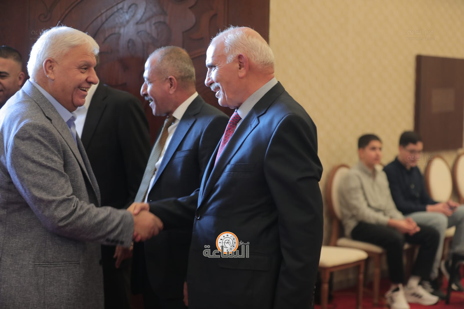 Madar Al-Saa Images 0.9365338591189603