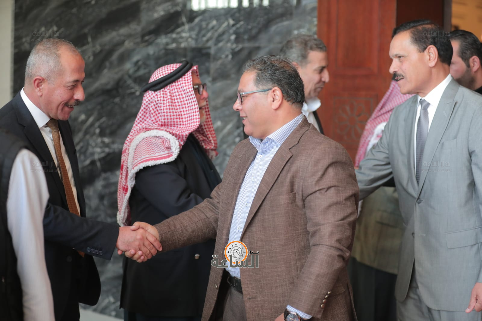 Madar Al-Saa Images 0.15399126340272984