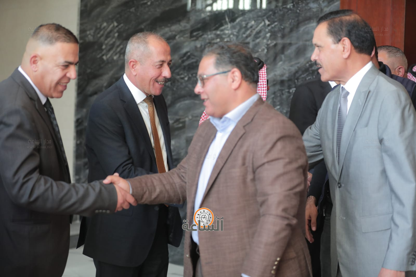 Madar Al-Saa Images 0.5164113936472843