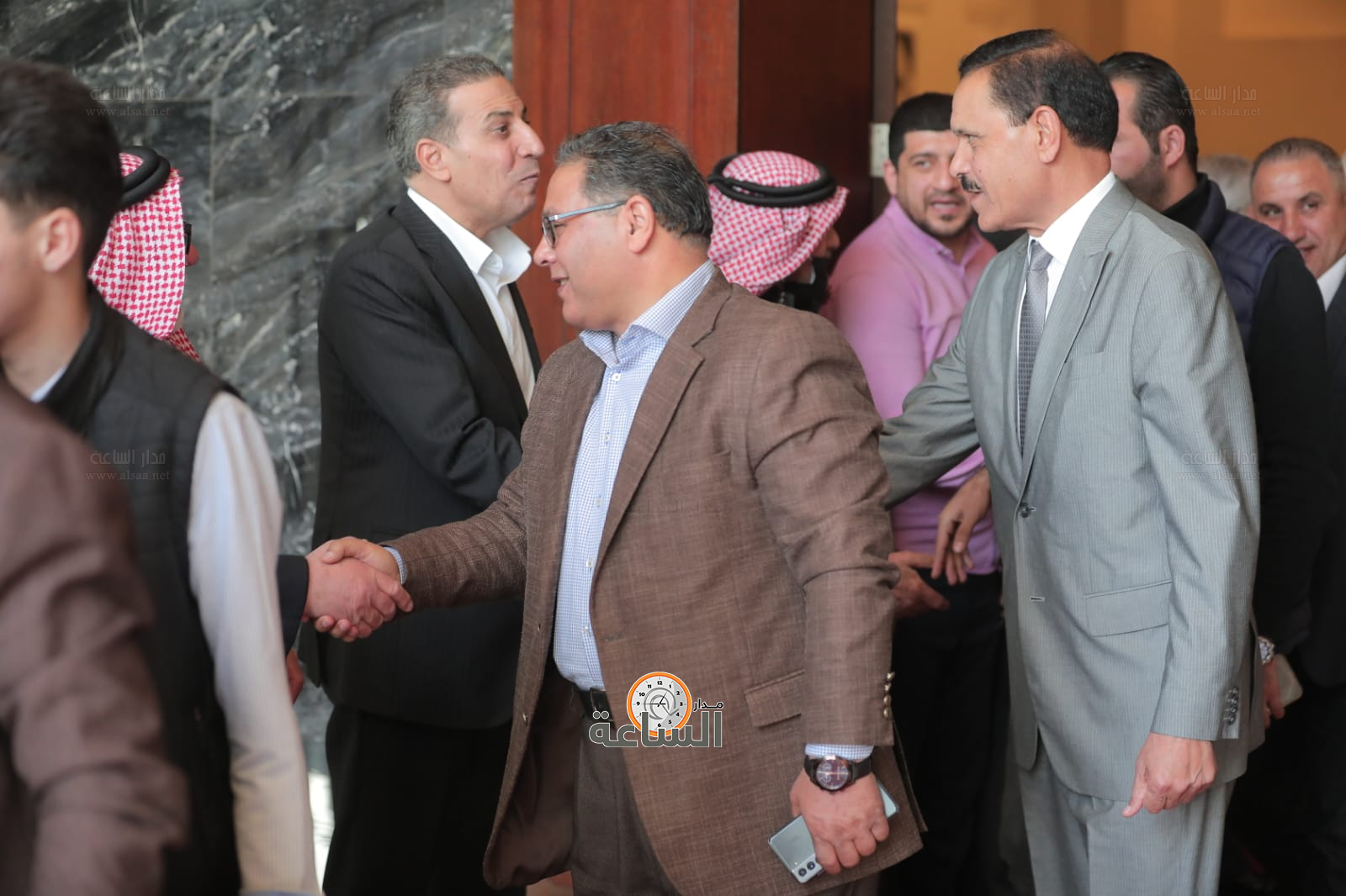 Madar Al-Saa Images 0.1406938467928518