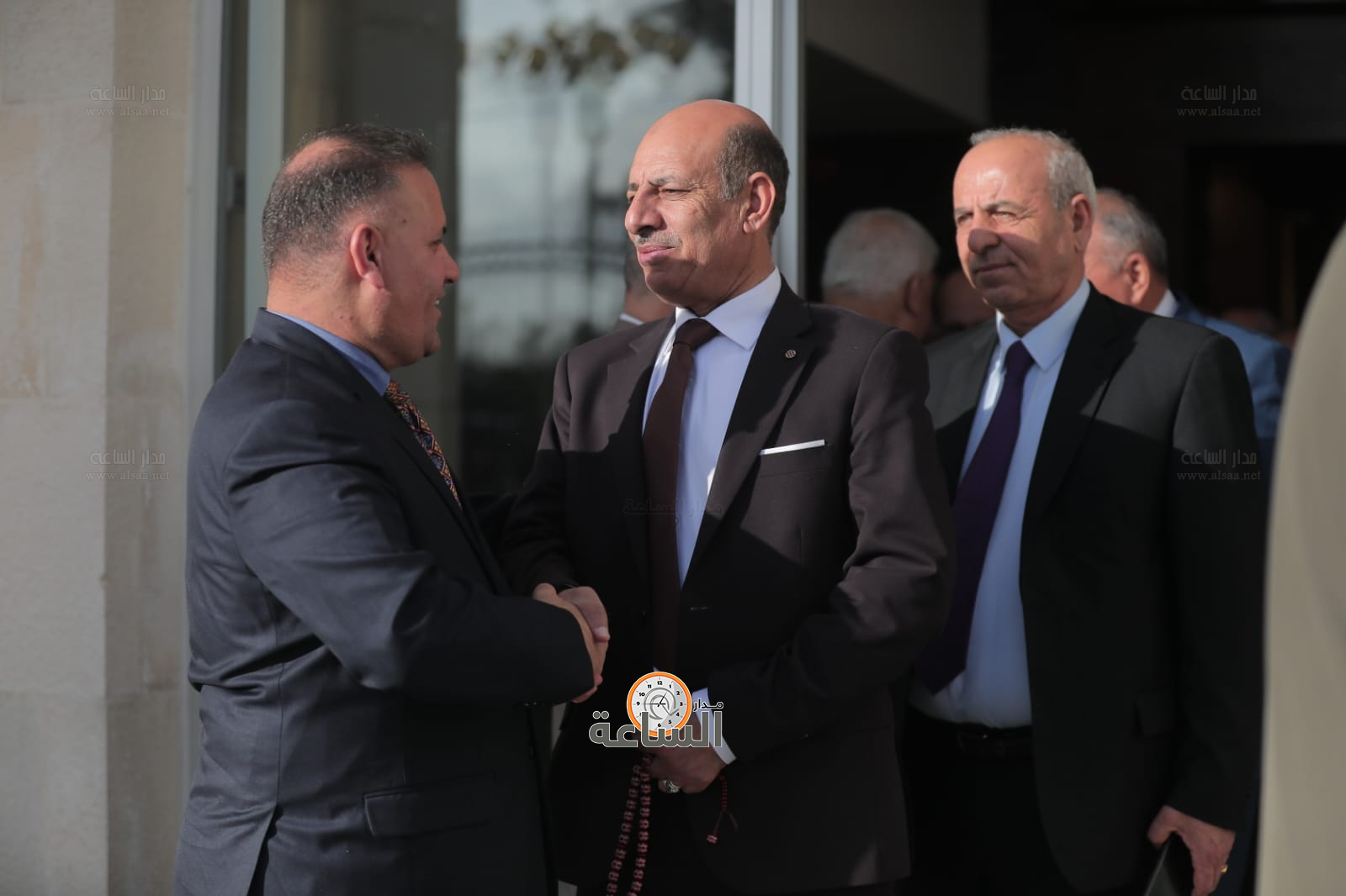 Madar Al-Saa Images 0.5320185193145086