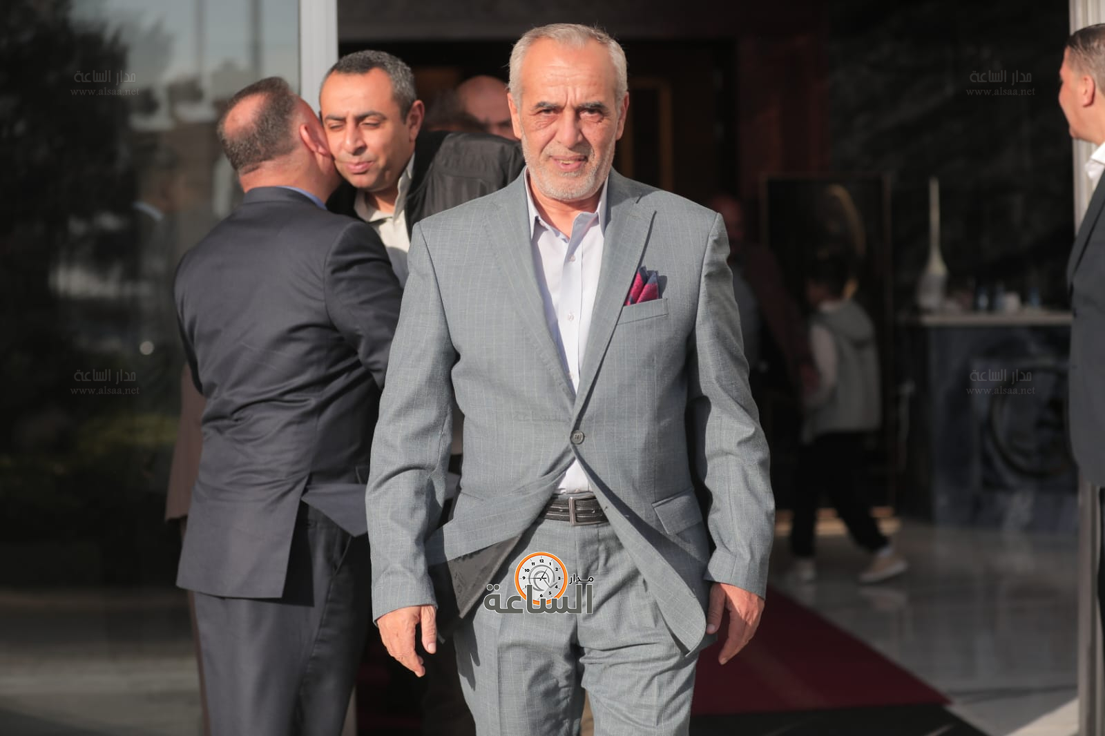 Madar Al-Saa Images 0.049600559637406505