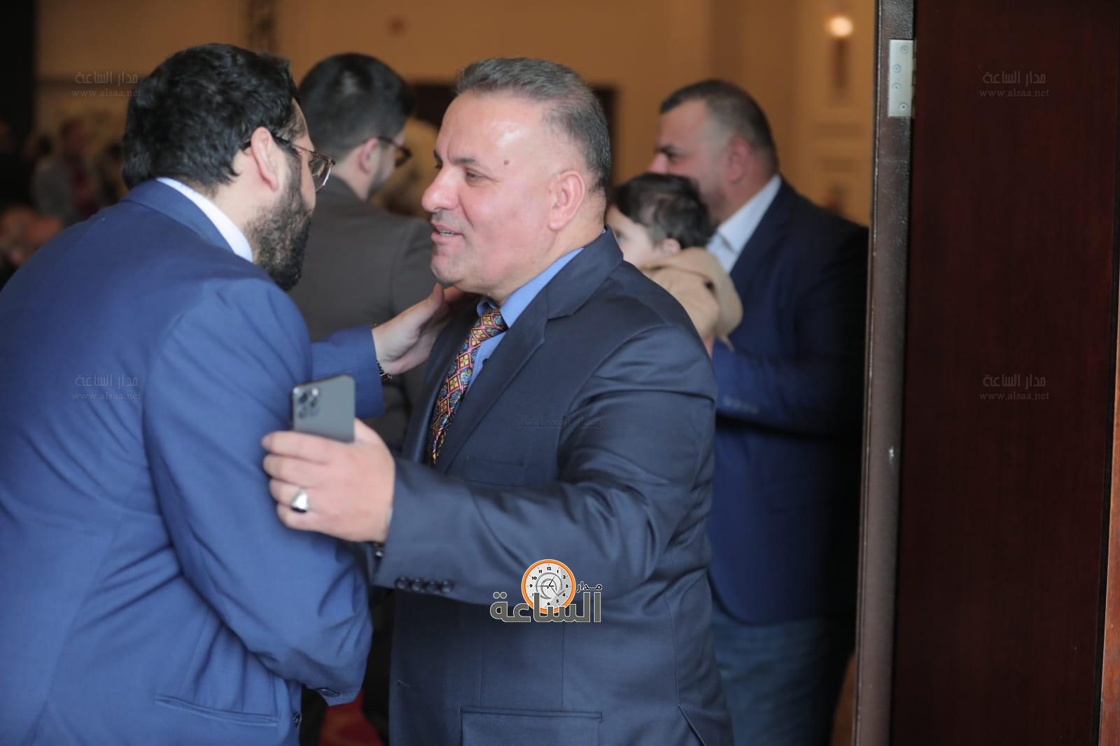 Madar Al-Saa Images 0.8855305250796268