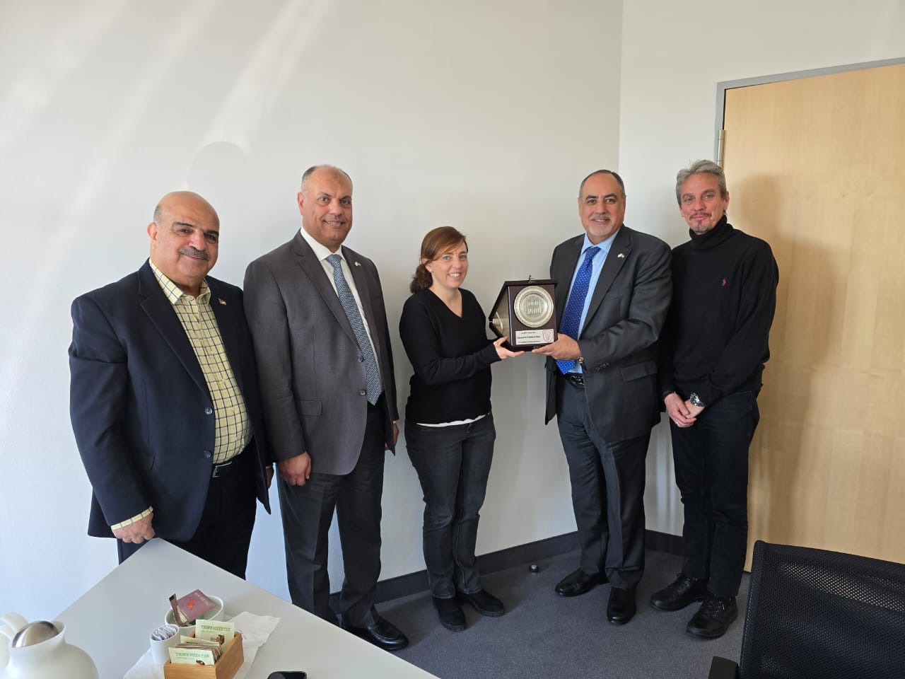 Madar Al-Saa Images 0.6412383857941979