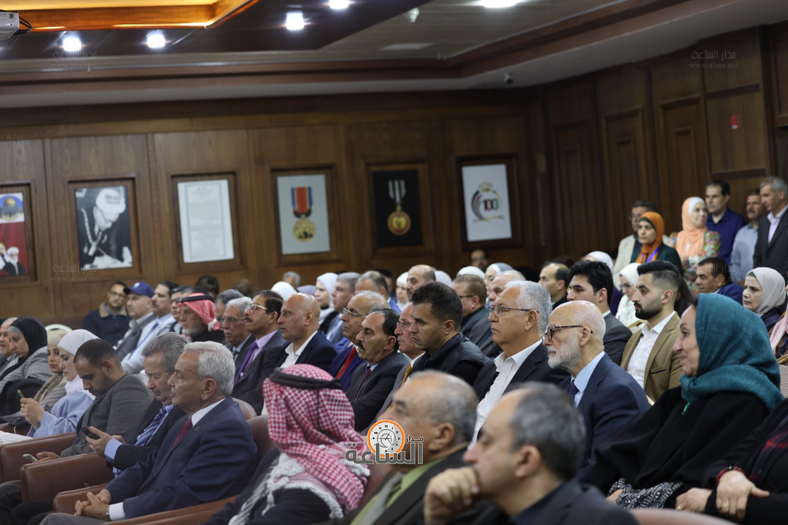 Madar Al-Saa Images 0.07791905272585087