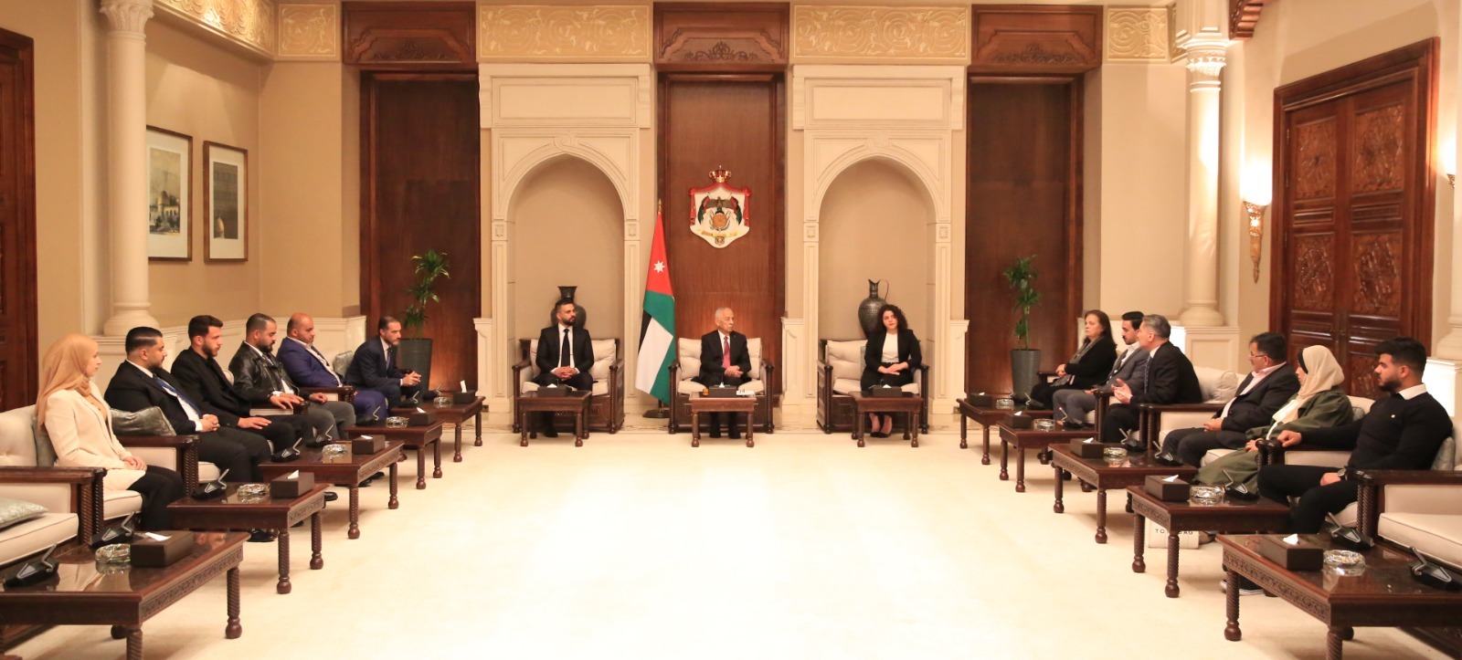 Madar Al-Saa Images 0.46171910957315654