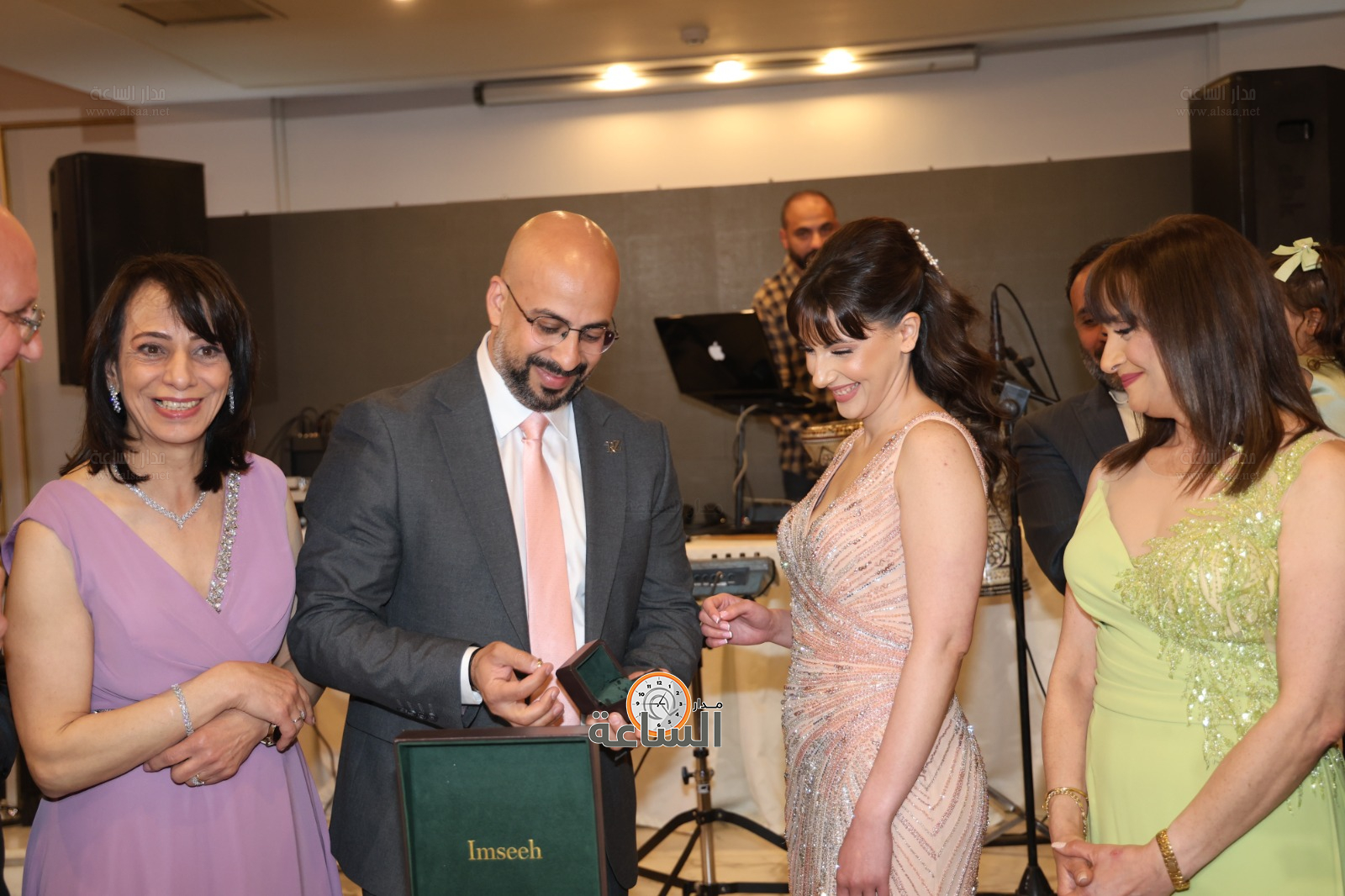 Madar Al-Saa Images 0.11458135972590888