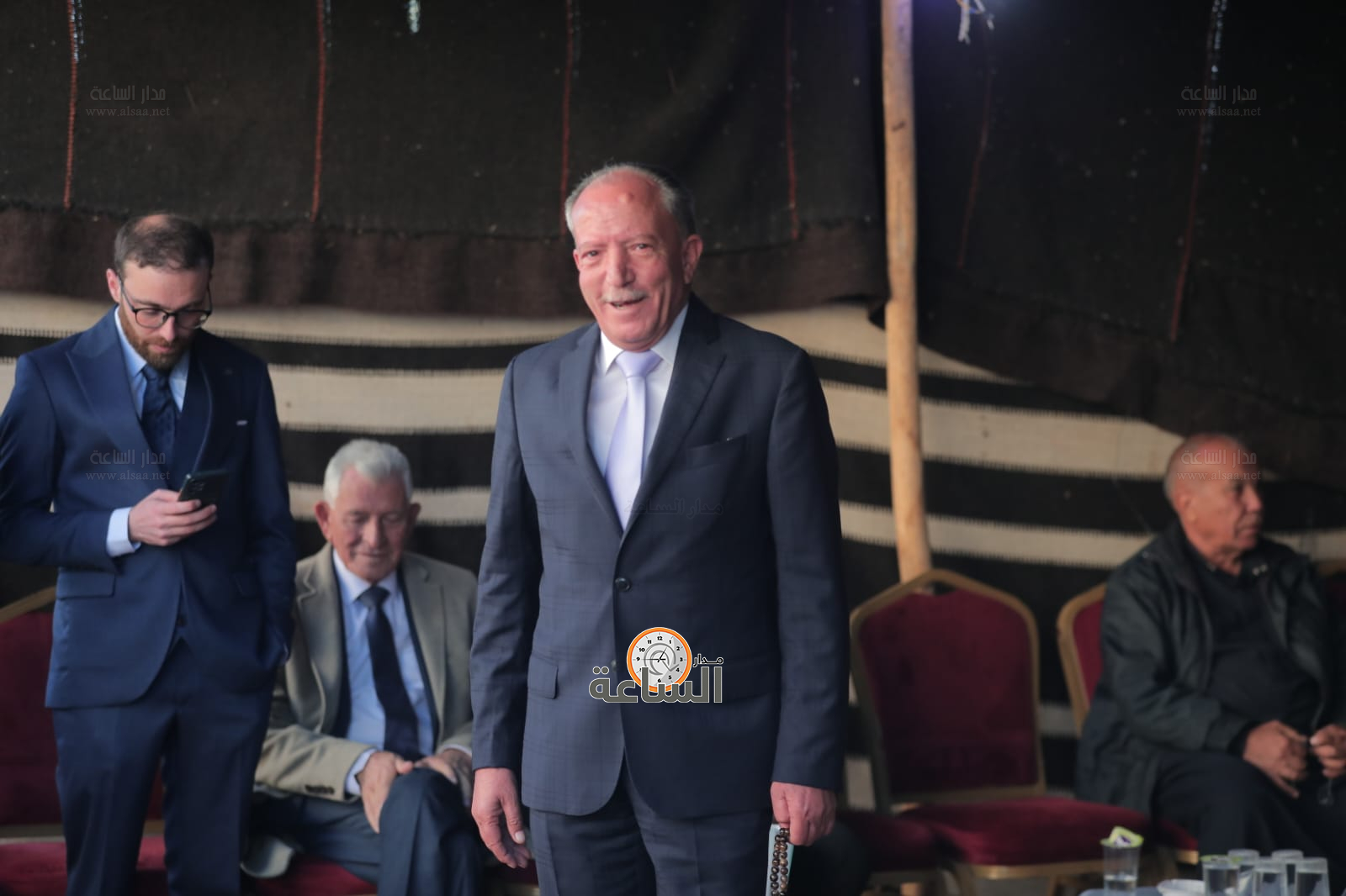 Madar Al-Saa Images 0.43727337646102815