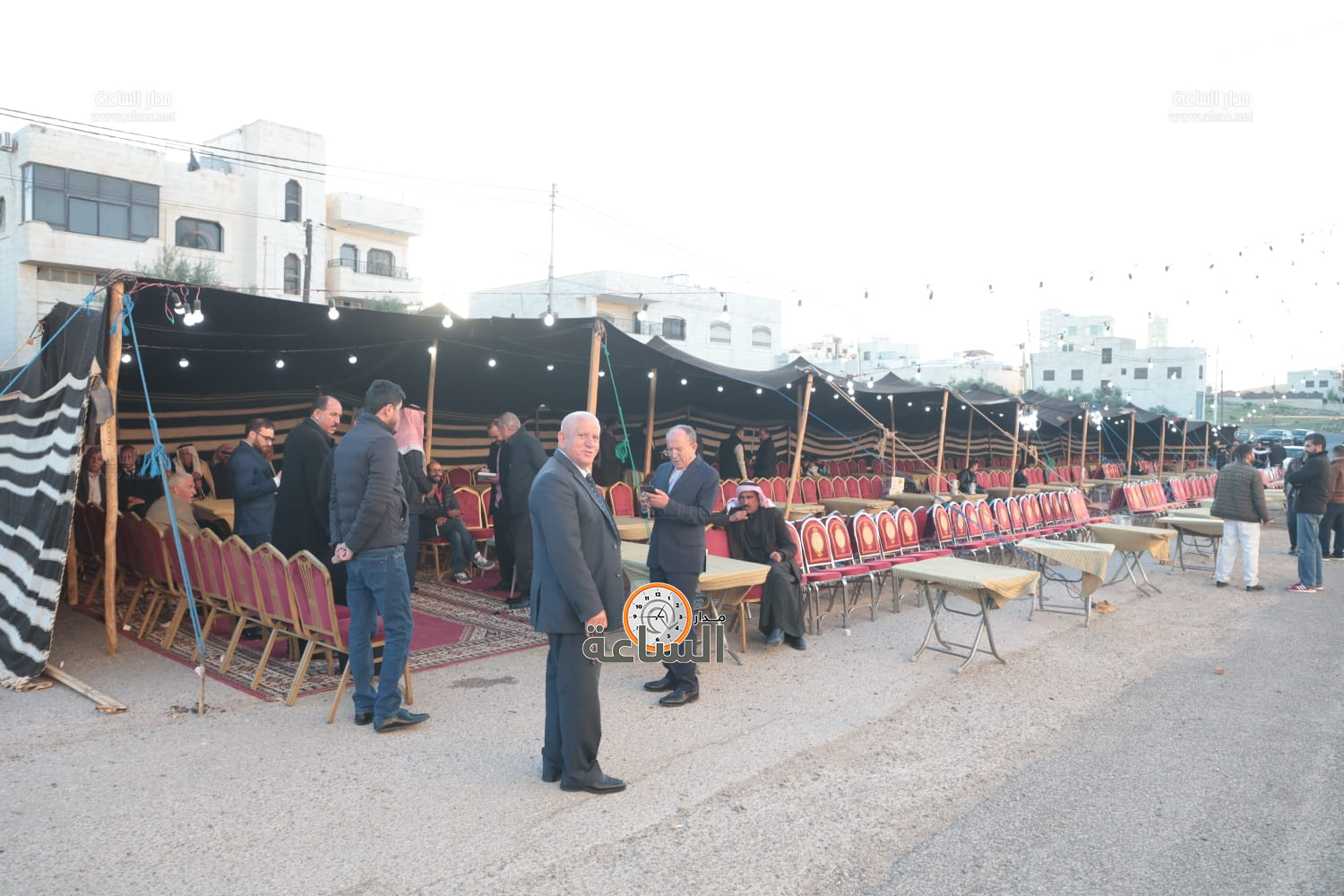 Madar Al-Saa Images 0.00019215236653491452