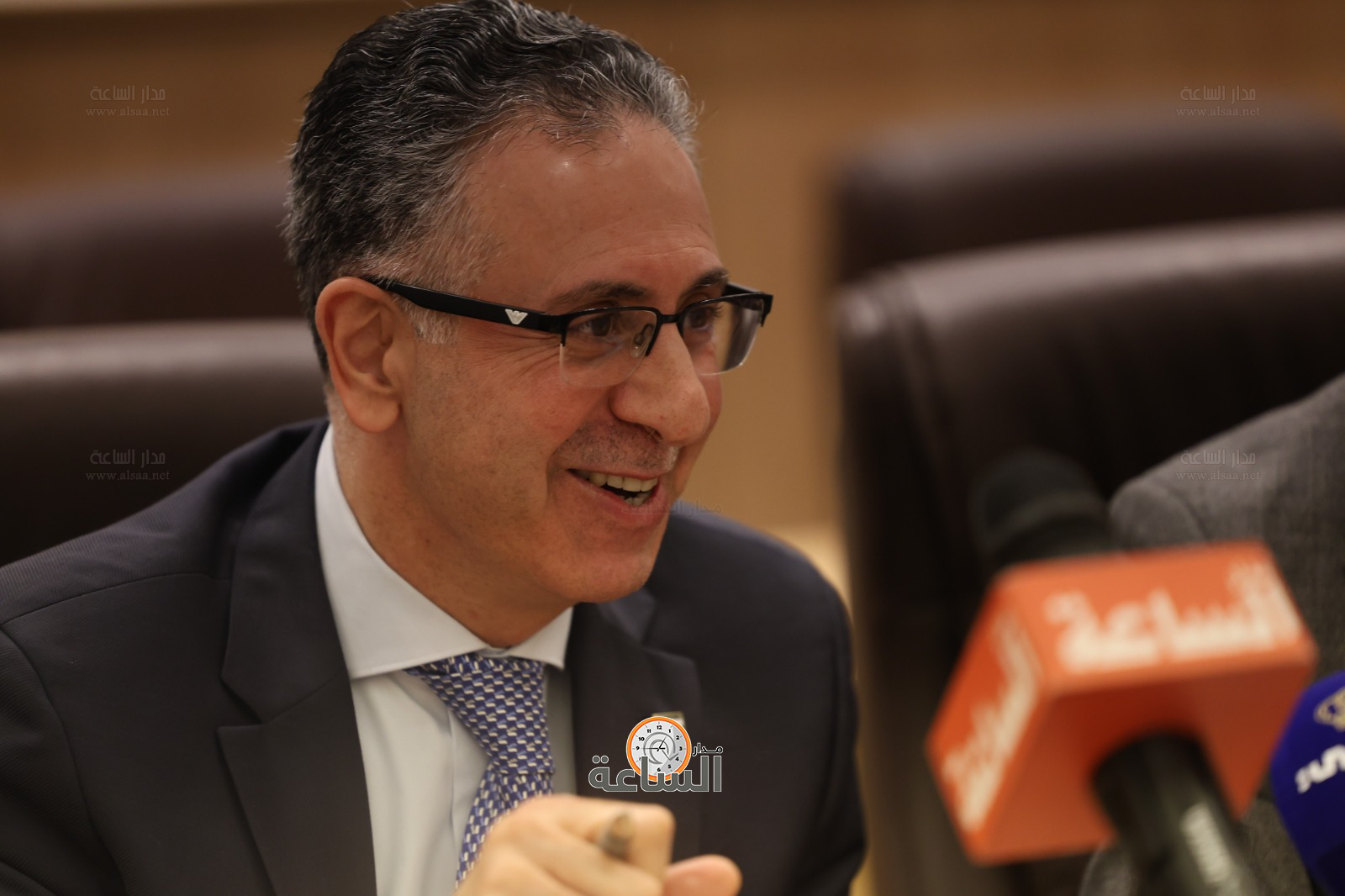 Madar Al-Saa Images 0.890573891075918