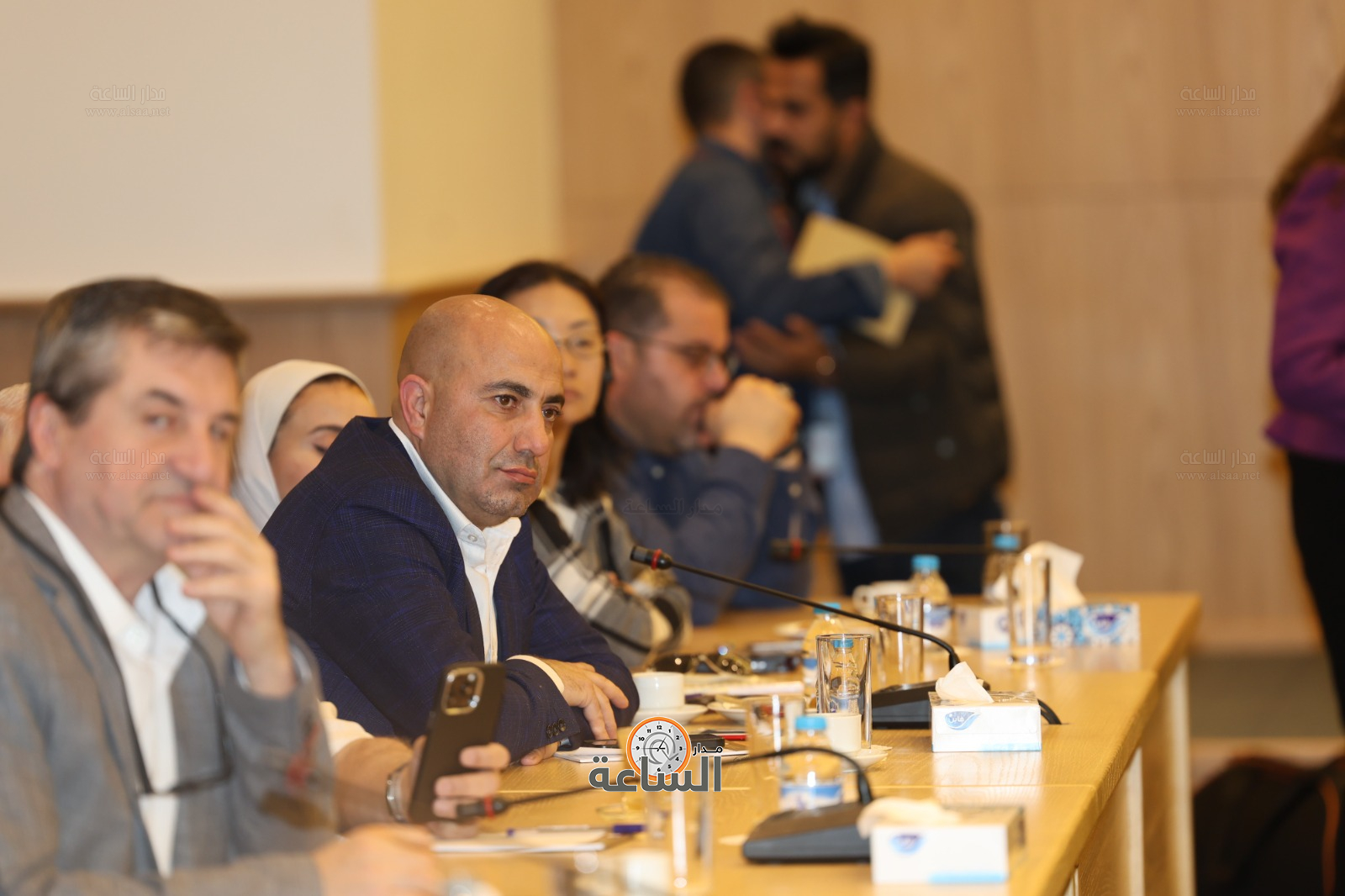 Madar Al-Saa Images 0.0045147063128467835