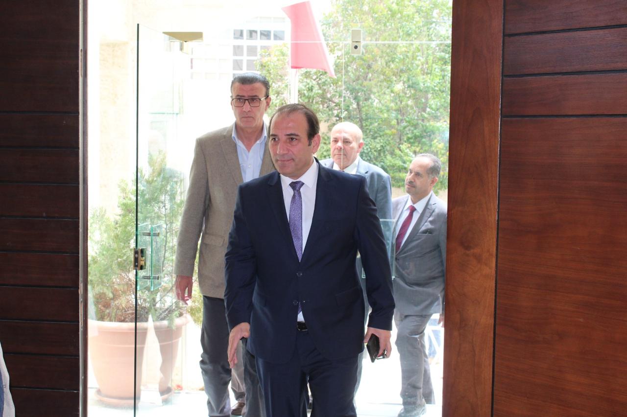 Madar Al-Saa Images 0.5830951139217753