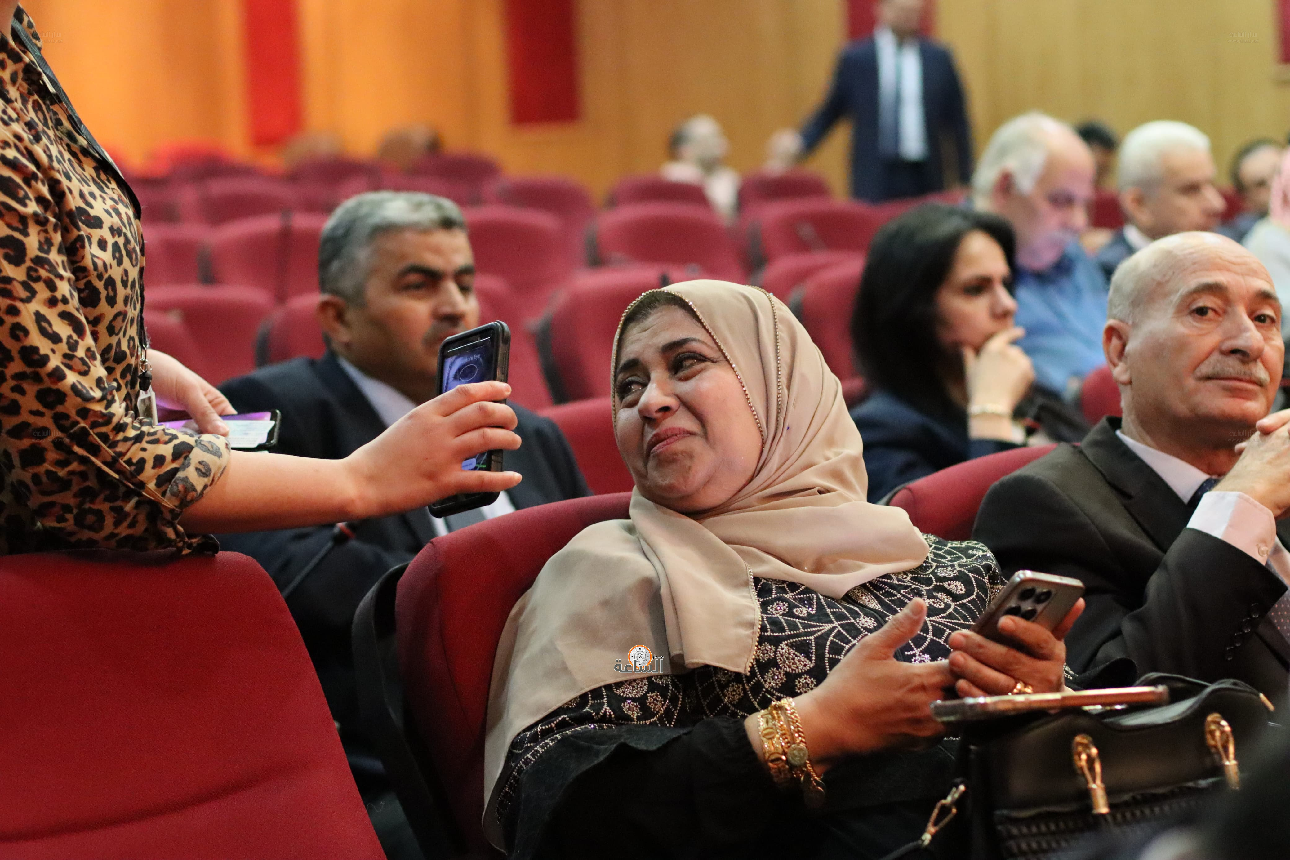 Madar Al-Saa Images 0.8412316751298279