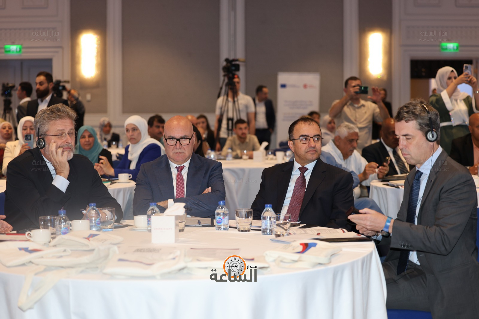 Madar Al-Saa Images 0.2869598153376347