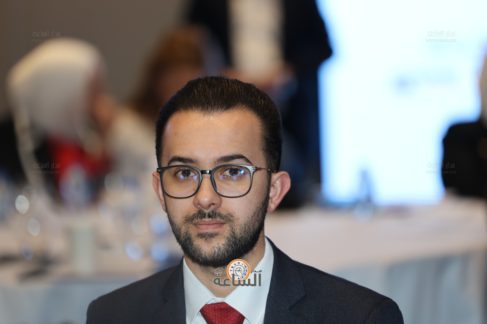 Madar Al-Saa Images 0.4294139123383035