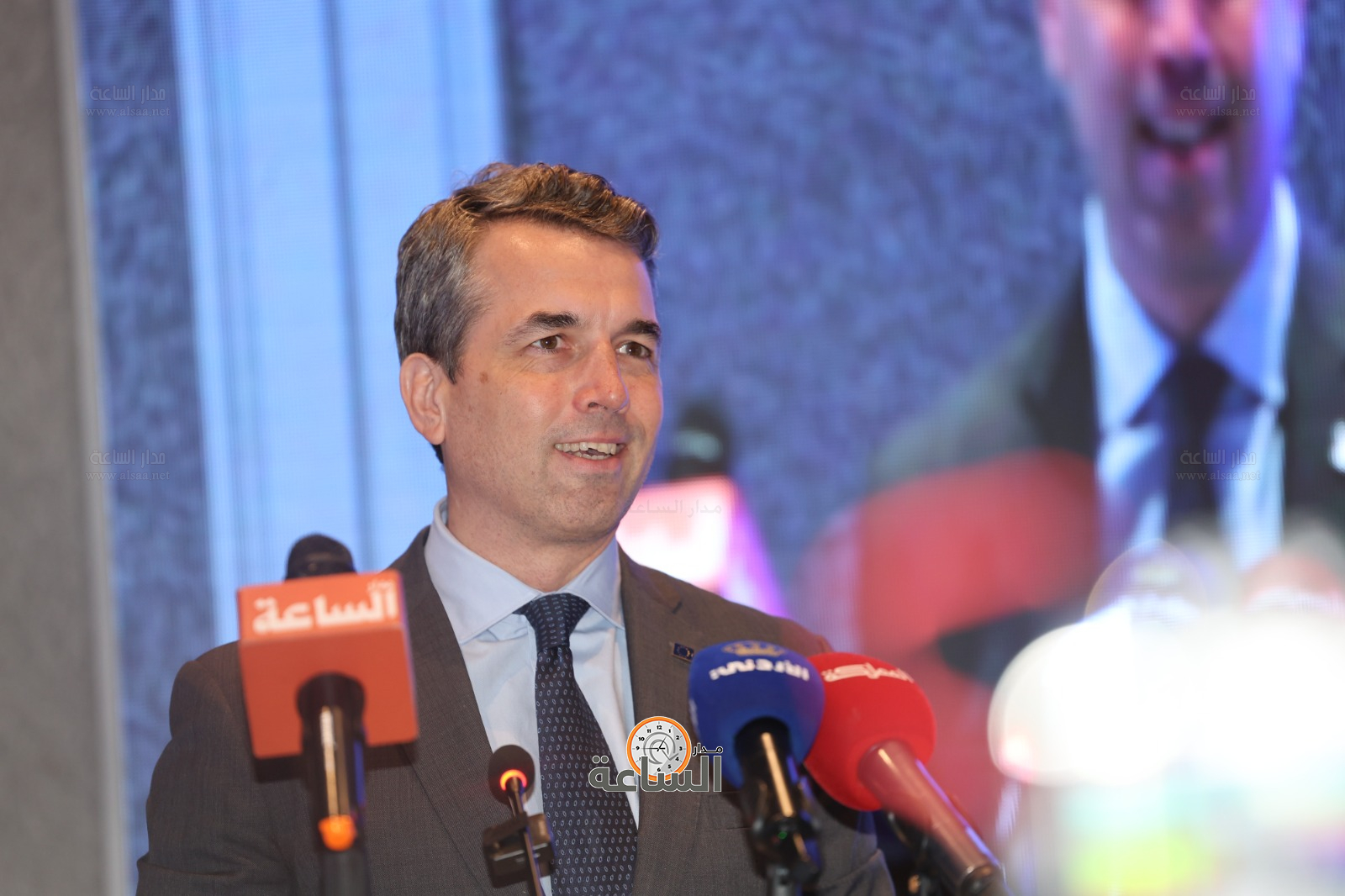 Madar Al-Saa Images 0.19456525183442464