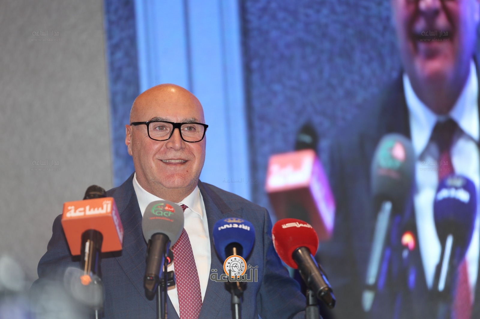 Madar Al-Saa Images 0.8203884432207852