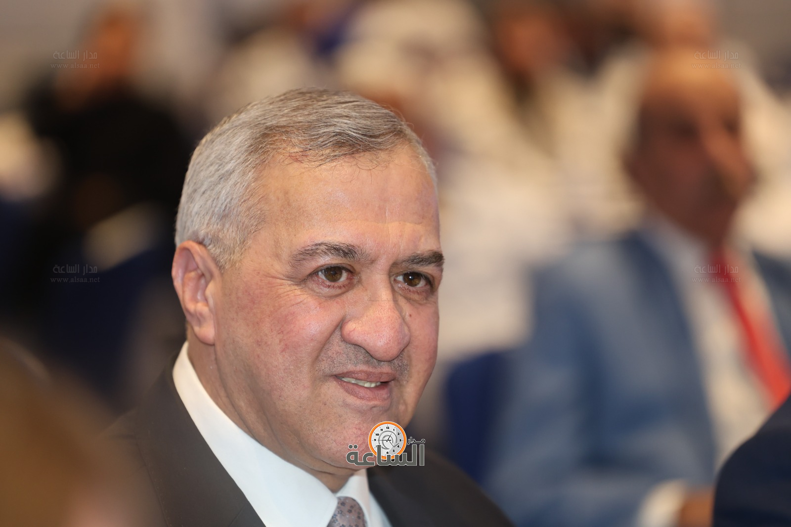 Madar Al-Saa Images 0.4324956612320494