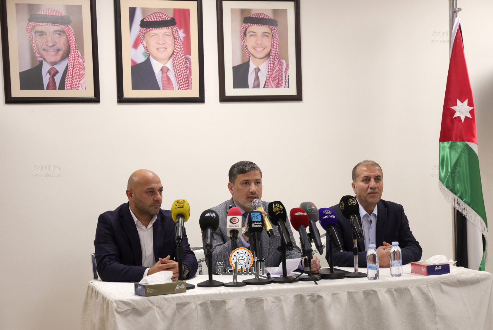 Madar Al-Saa Images 0.44637237598102797