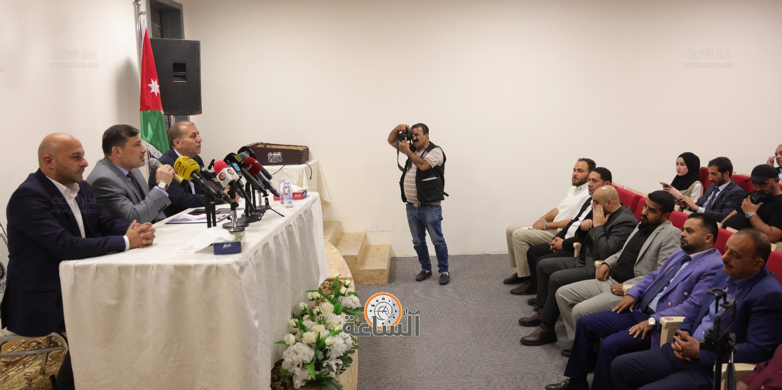 Madar Al-Saa Images 0.1148446885904908